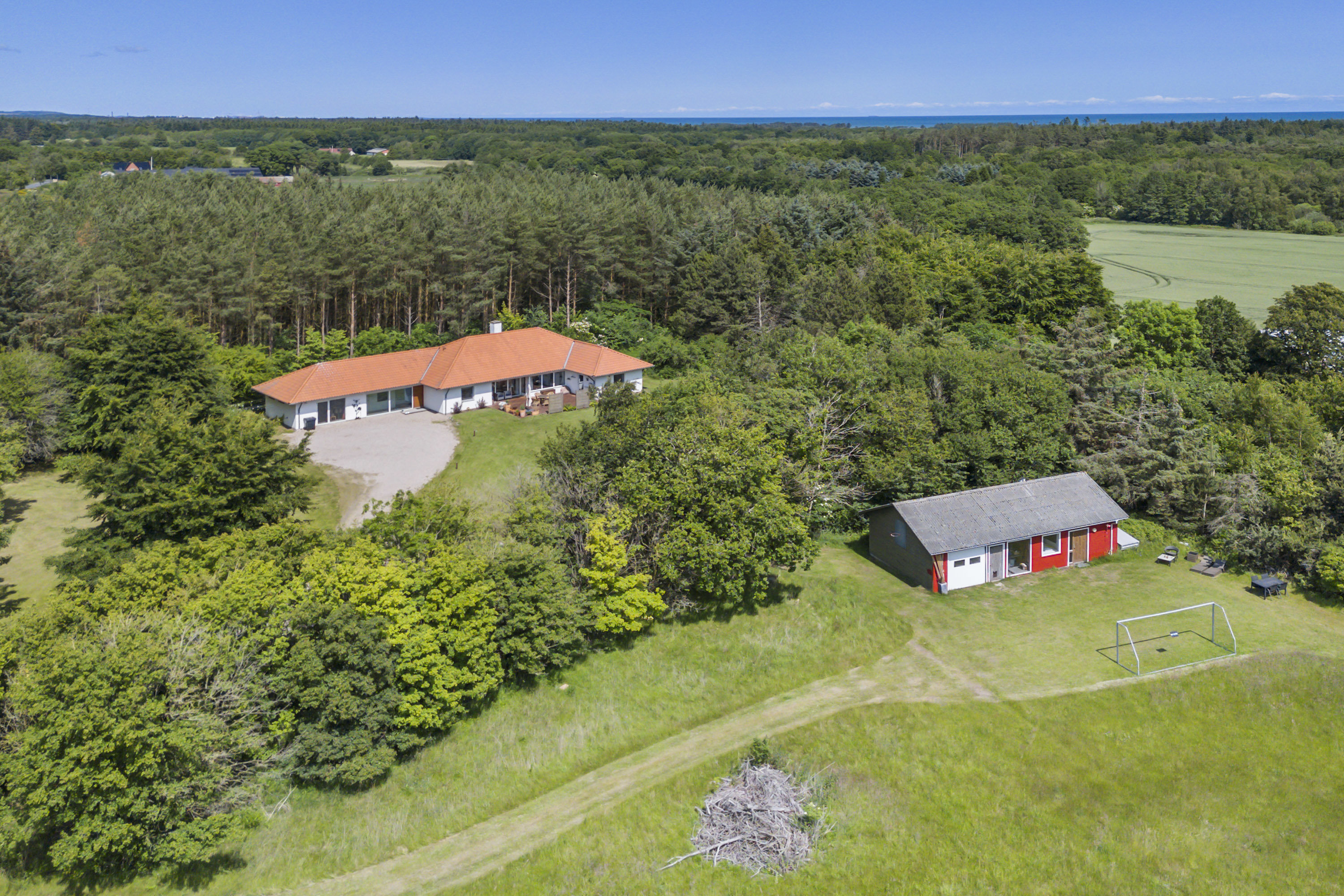 Fremhævet luftfoto billede i fuldskærmstilstand. Billede af Sandenvej 1, Lyngså, 9300 Sæby