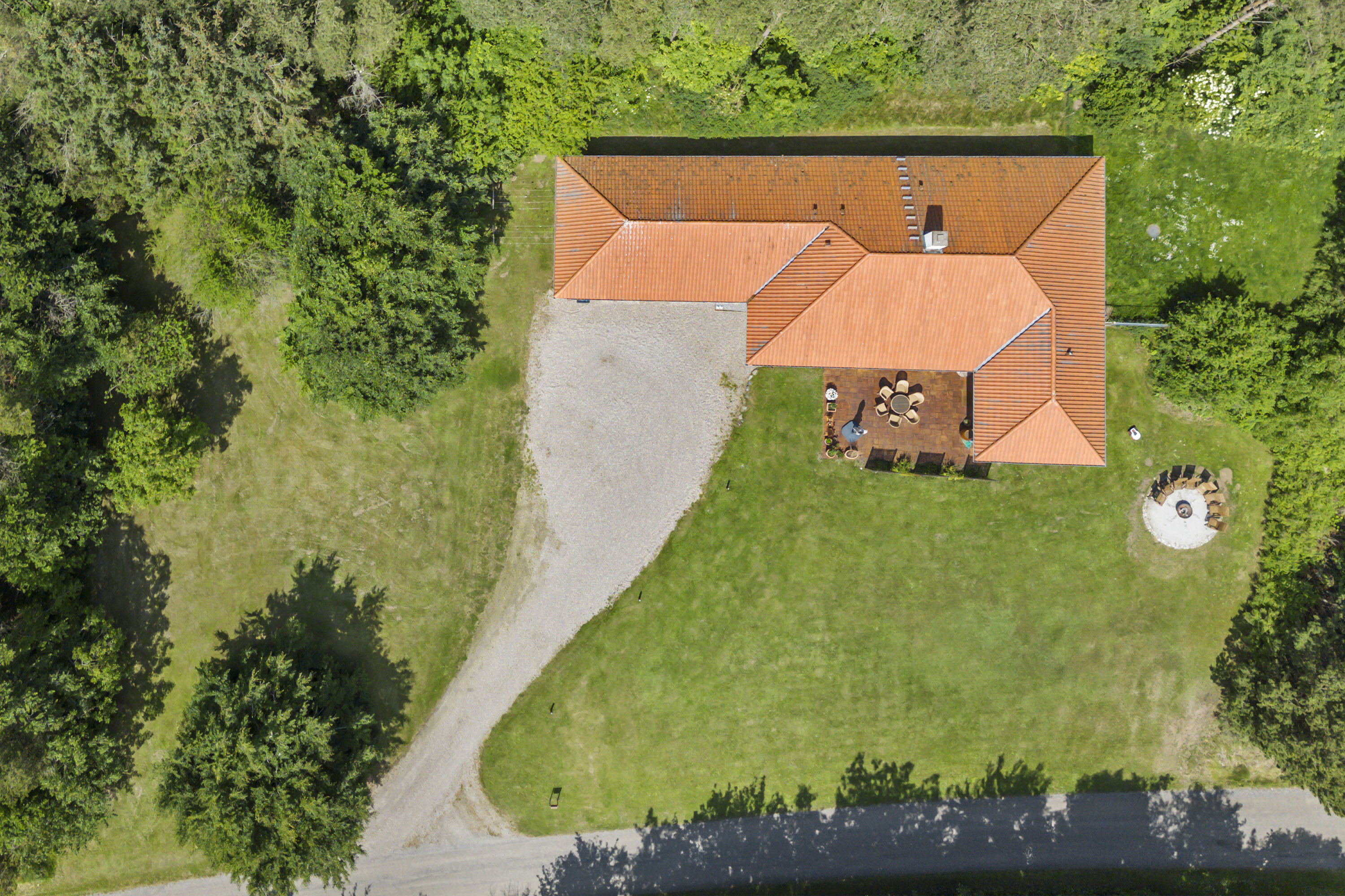 Fremhævet luftfoto billede i fuldskærmstilstand. Billede af Sandenvej 1, Lyngså, 9300 Sæby
