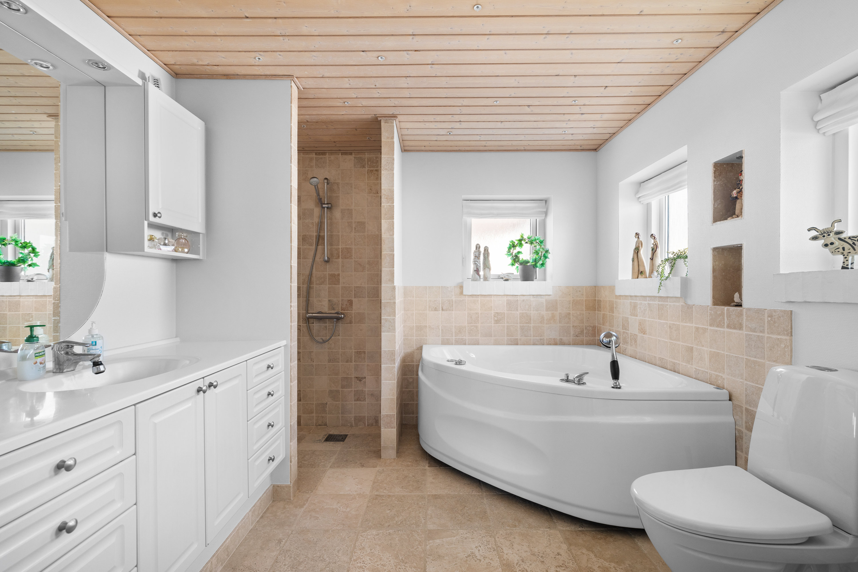 Fremhævet badeværelse billede i fuldskærmstilstand. Billede af Assensvej 491, Faldsled, 5642 Millinge