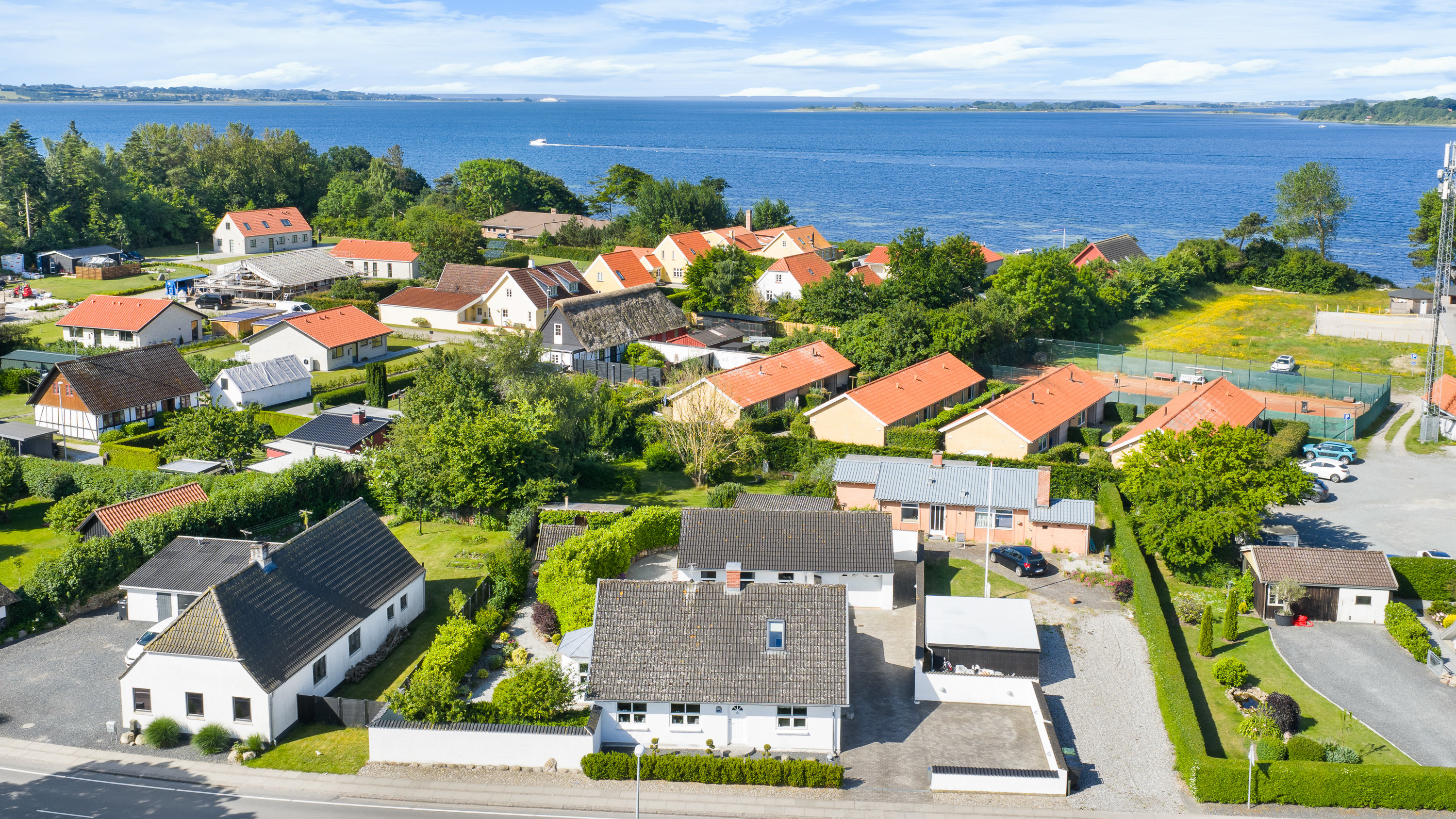 Miniaturebillede 1: luftfoto. Billede af Assensvej 491, Faldsled, 5642 Millinge