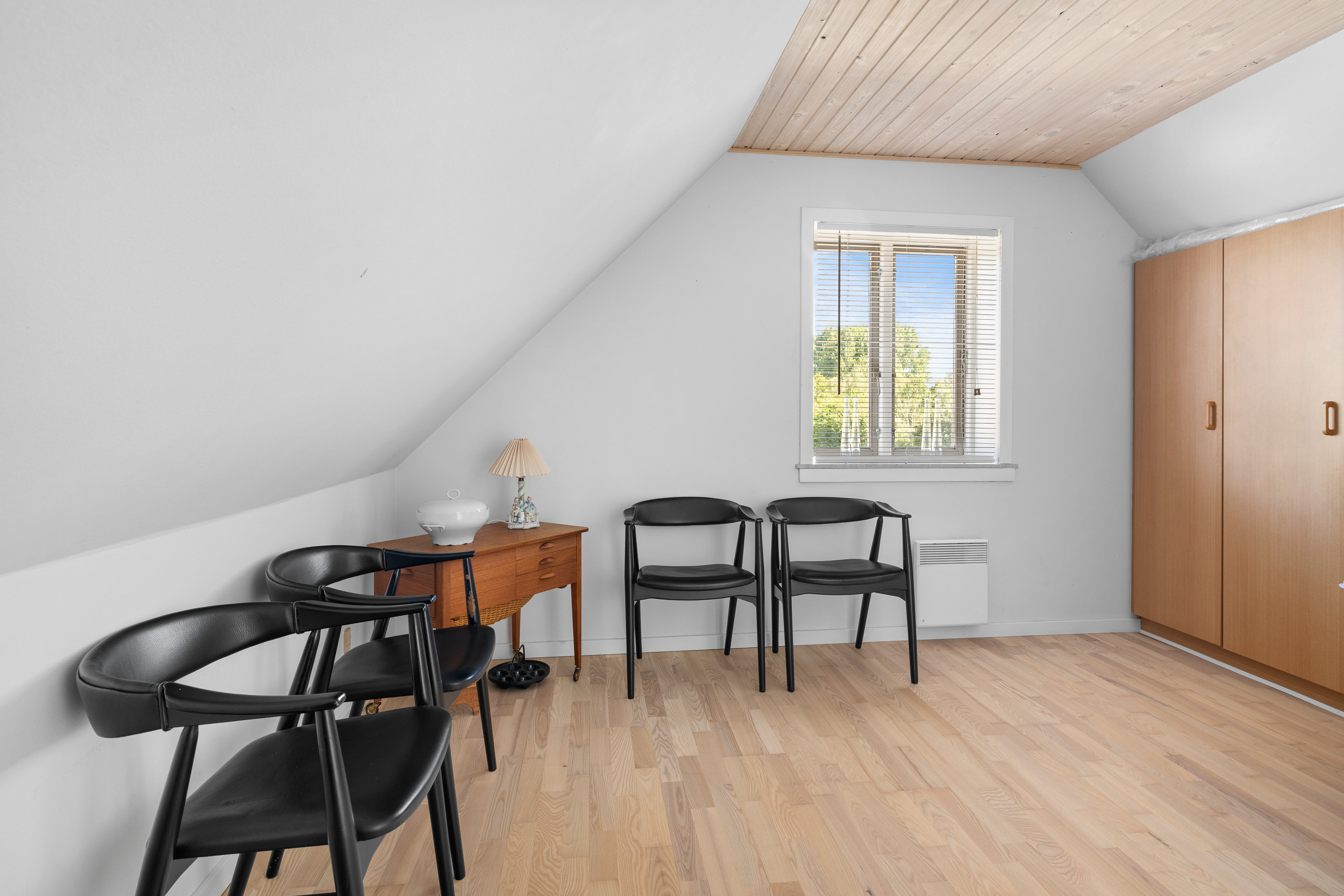 Fremhævet stue billede i fuldskærmstilstand. Billede af Assensvej 491, Faldsled, 5642 Millinge