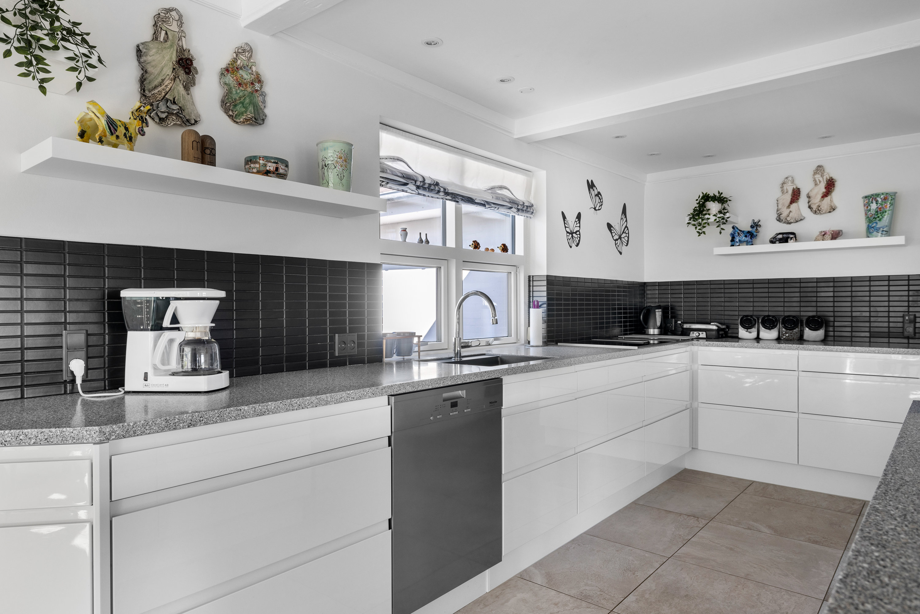 Fremhævet køkken billede i fuldskærmstilstand. Billede af Assensvej 491, Faldsled, 5642 Millinge