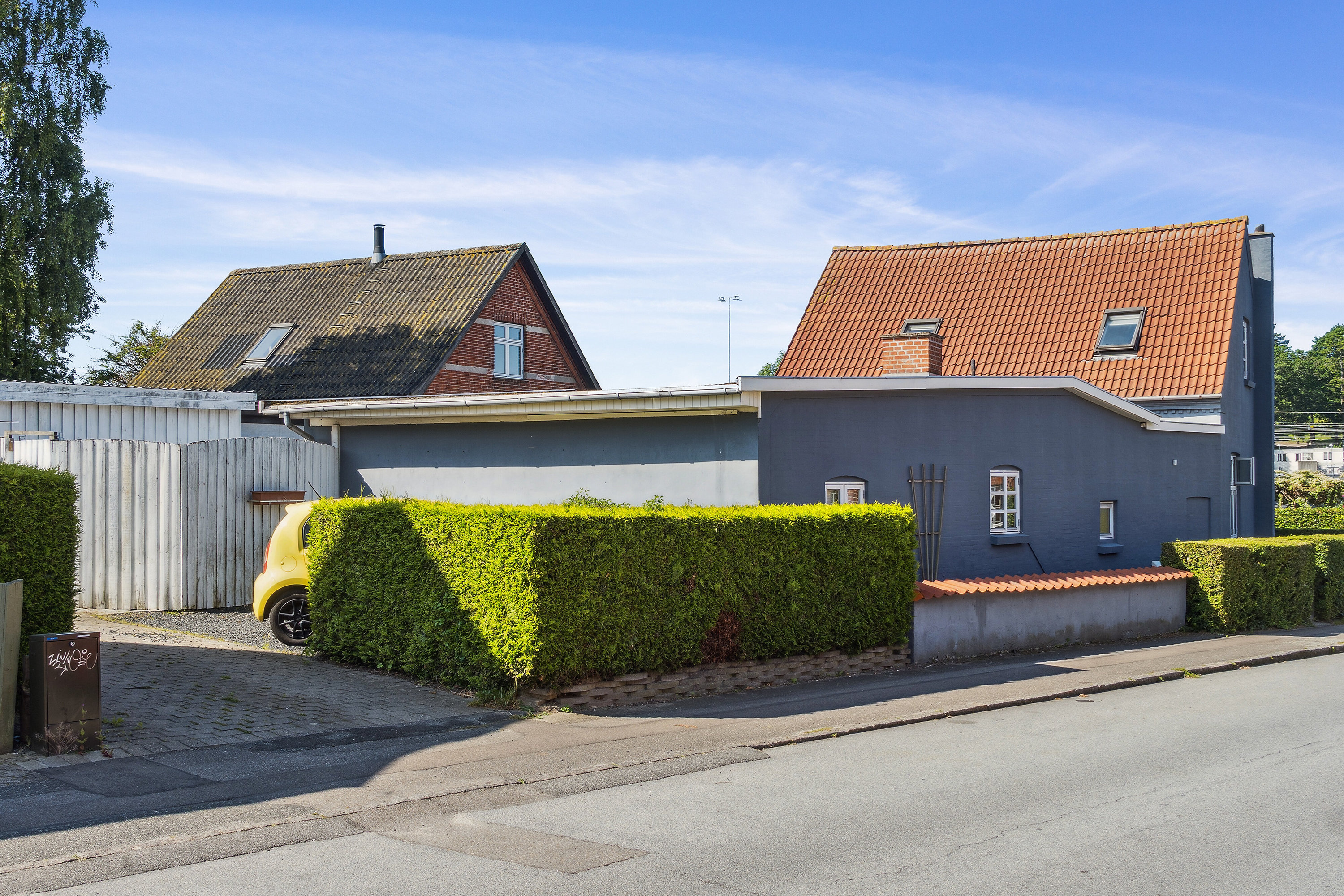 Miniaturebillede 1: set fra vejen. Billede af Grønvej 20, 4700 Næstved