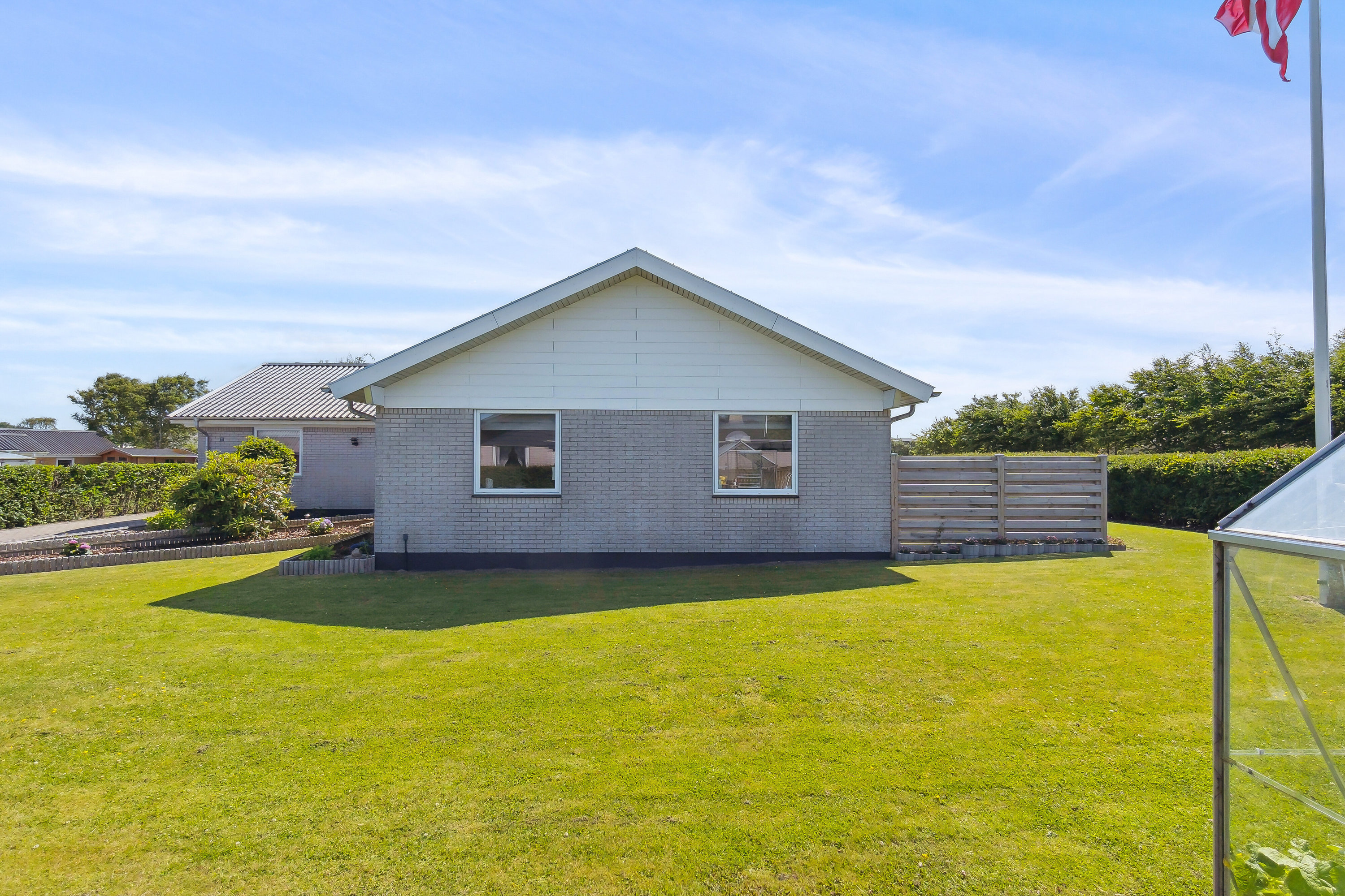 Fremhævet set fra haven billede i fuldskærmstilstand. Billede af Degnebakken 23, 7760 Hurup Thy