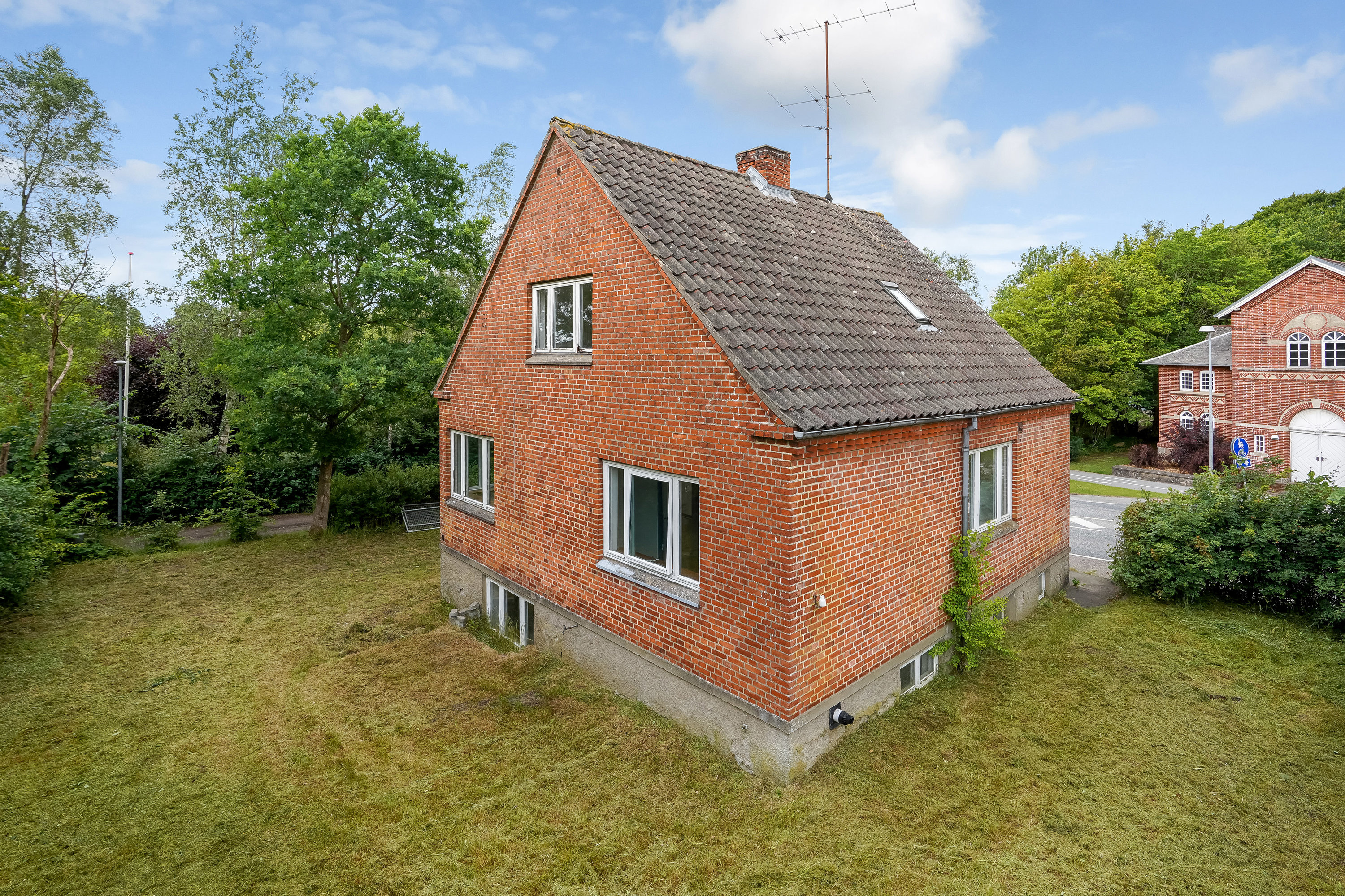 Fremhævet ejendommen billede i fuldskærmstilstand. Billede af Vestbirkvej 49, Vestbirk, 8752 Østbirk