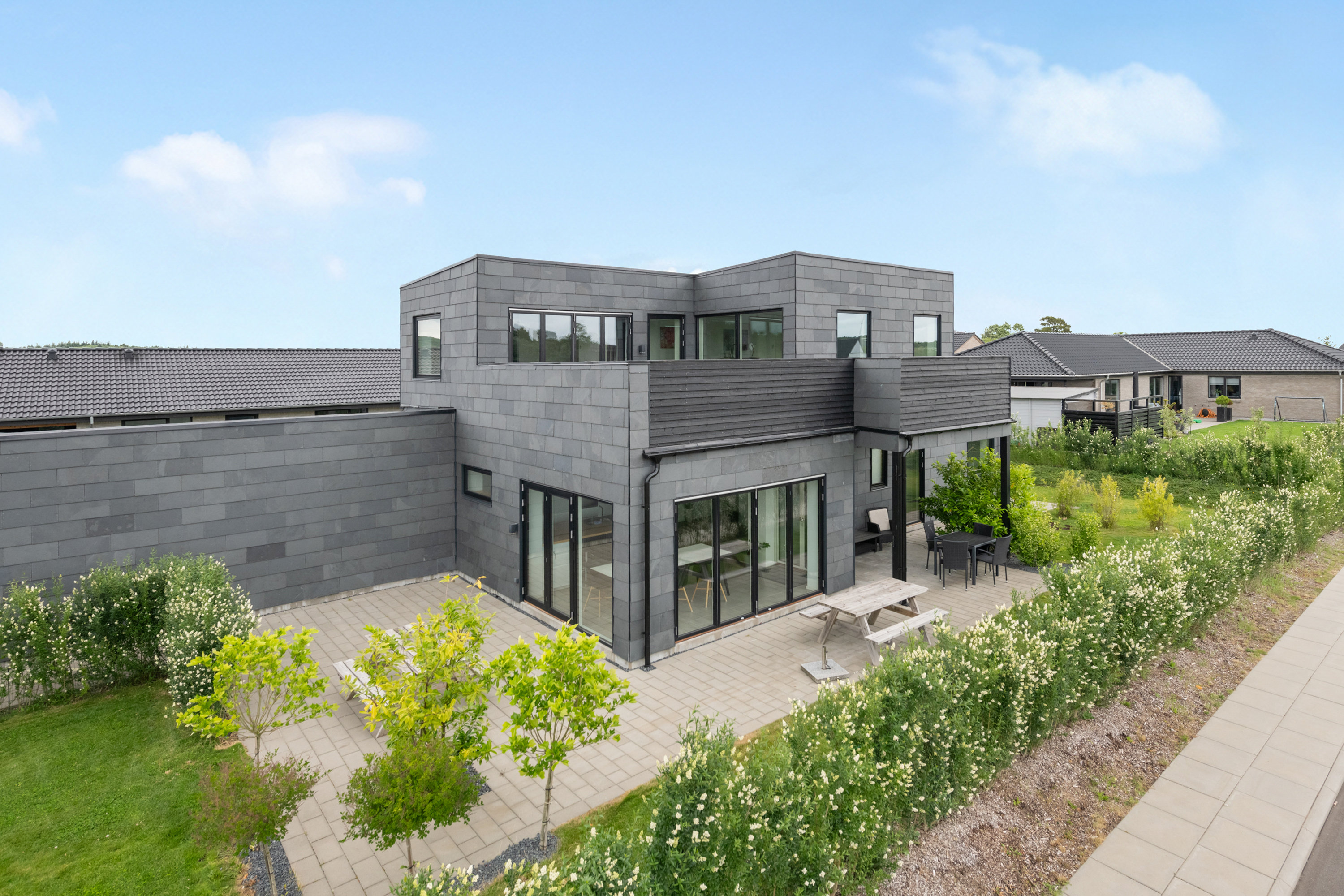 Fremhævet  billede i fuldskærmstilstand. Billede af Nørredalen 26, 8670 Låsby