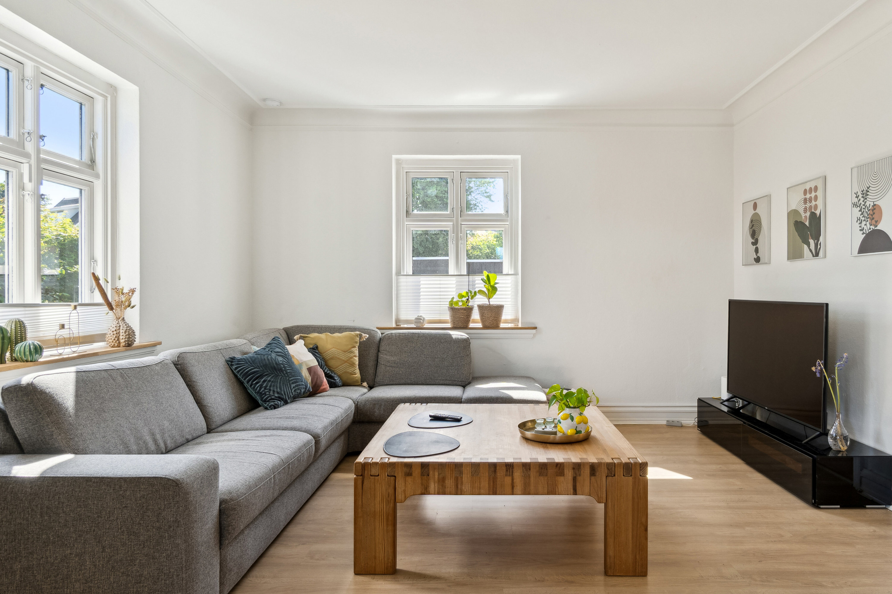 Fremhævet stue billede i fuldskærmstilstand. Billede af Esterhøjvej 11, 4550 Asnæs