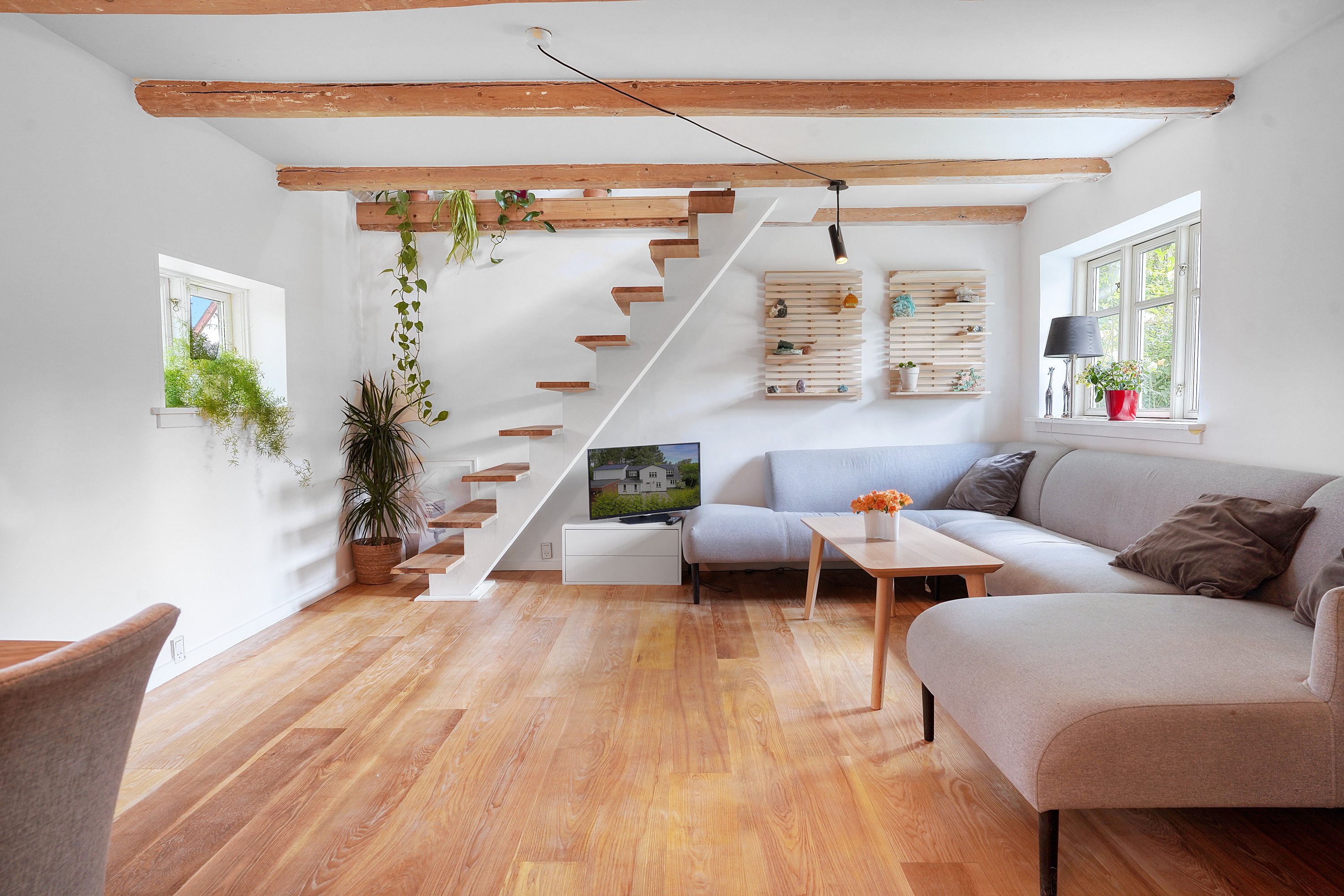 Fremhævet stue billede i fuldskærmstilstand. Billede af Høje Lønholt 12A, Lønholt, 3480 Fredensborg