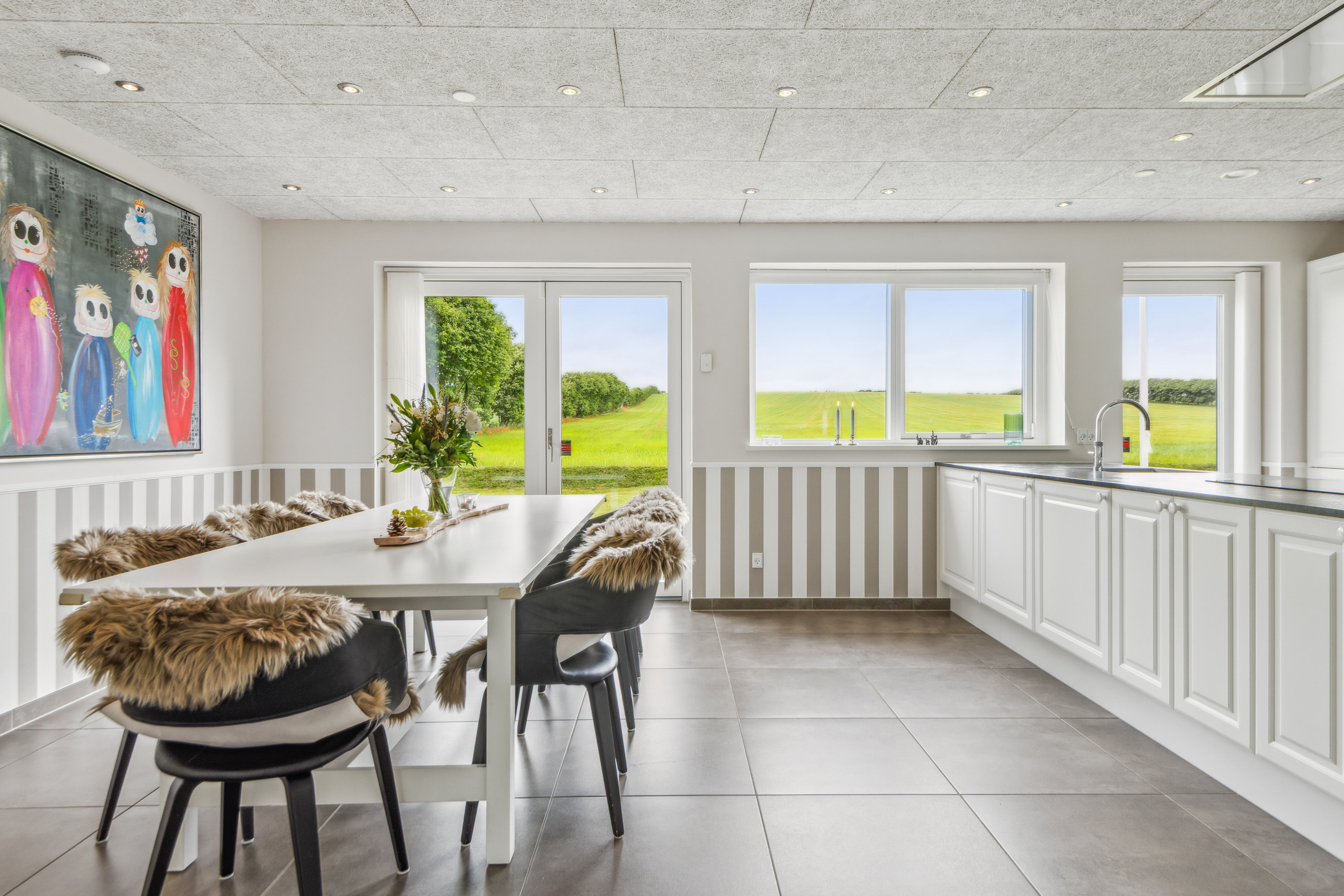 Fremhævet stue billede i fuldskærmstilstand. Billede af Tylervej 20B, 9240 Nibe