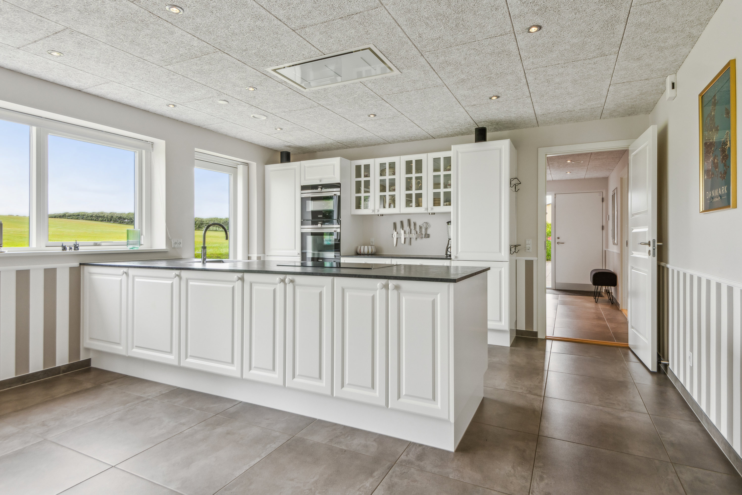 Fremhævet stue billede i fuldskærmstilstand. Billede af Tylervej 20B, 9240 Nibe