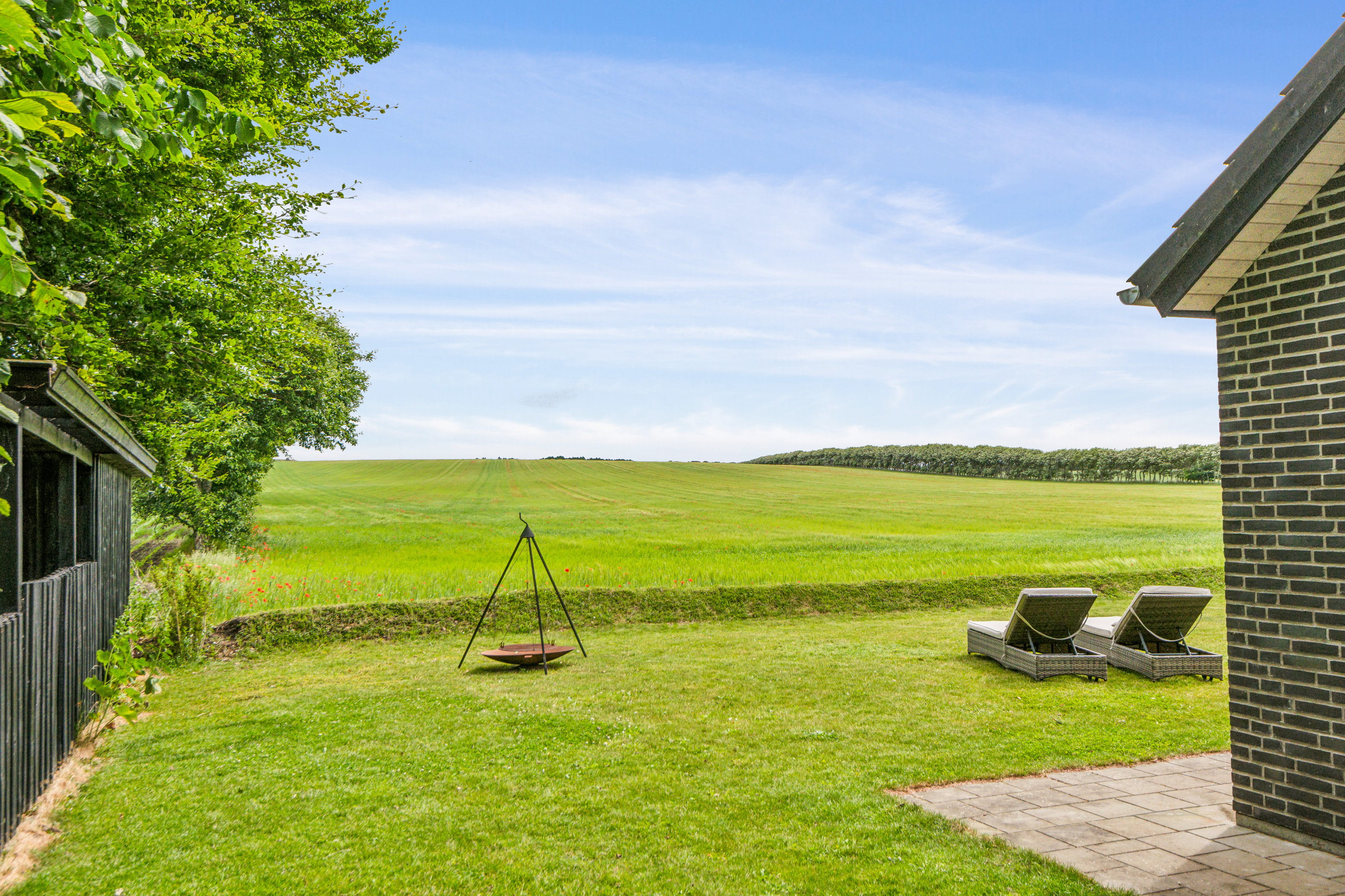 Fremhævet have billede i fuldskærmstilstand. Billede af Tylervej 20B, 9240 Nibe