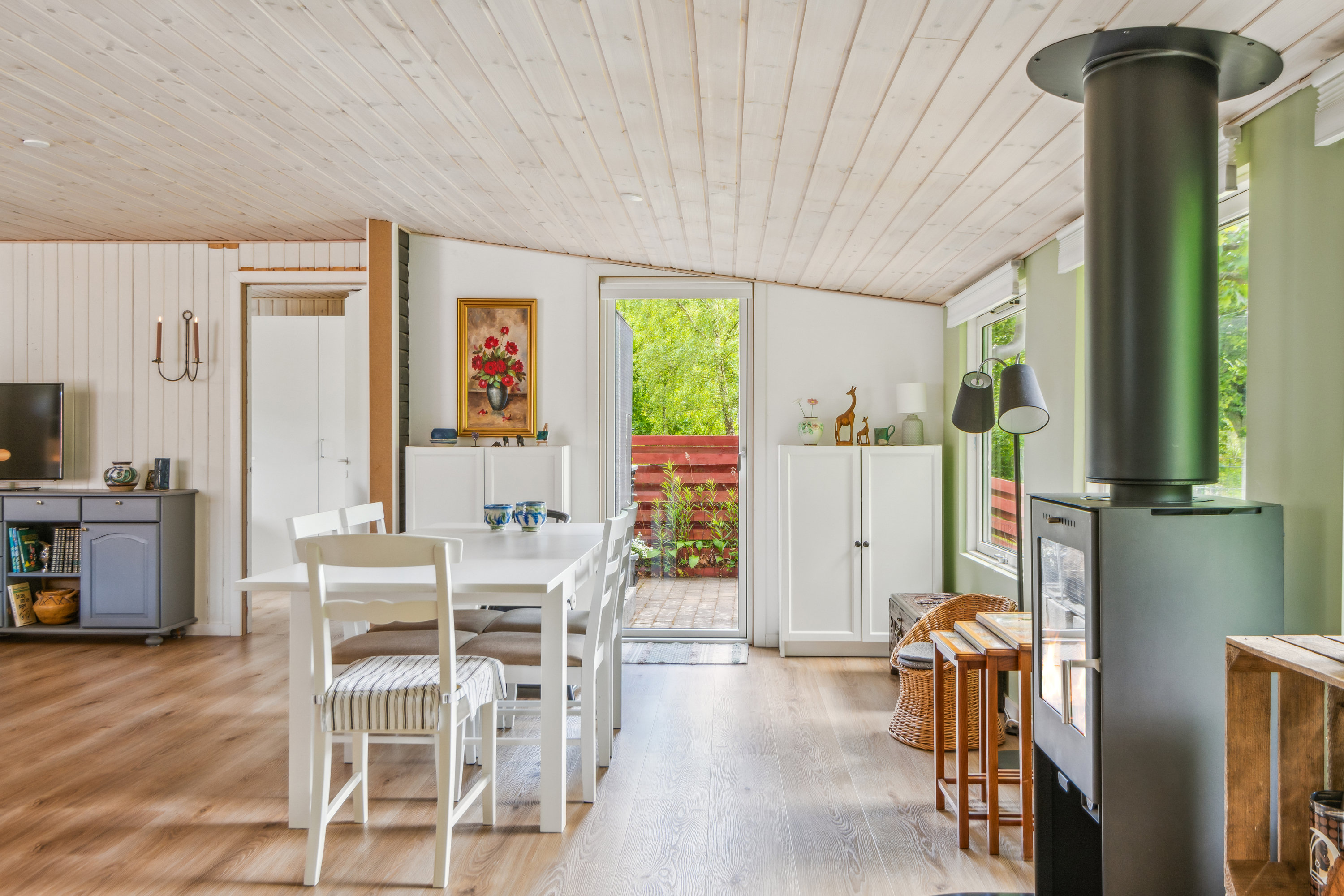 Fremhævet stue billede i fuldskærmstilstand. Billede af Ålerusen 47, 9240 Nibe