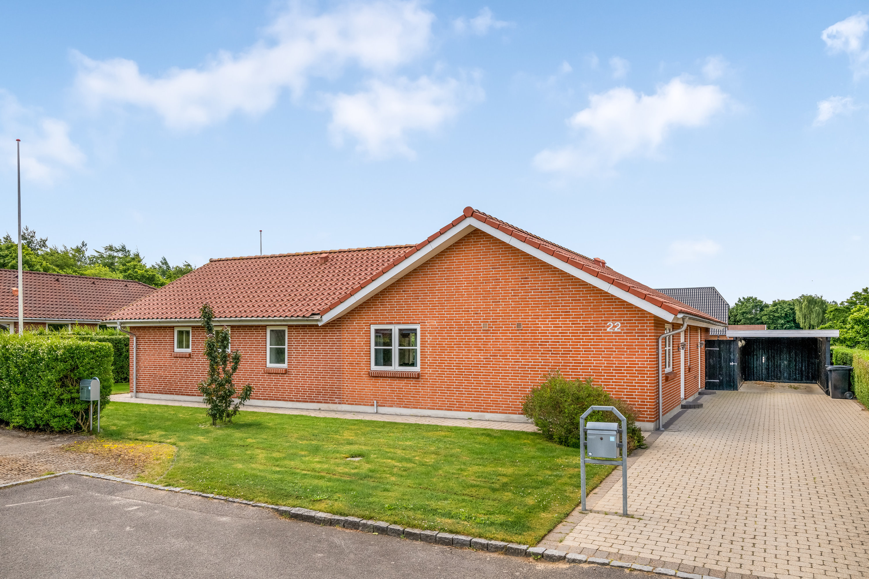 Fremhævet facade billede i fuldskærmstilstand. Billede af Oldagervænget 22, 6900 Skjern