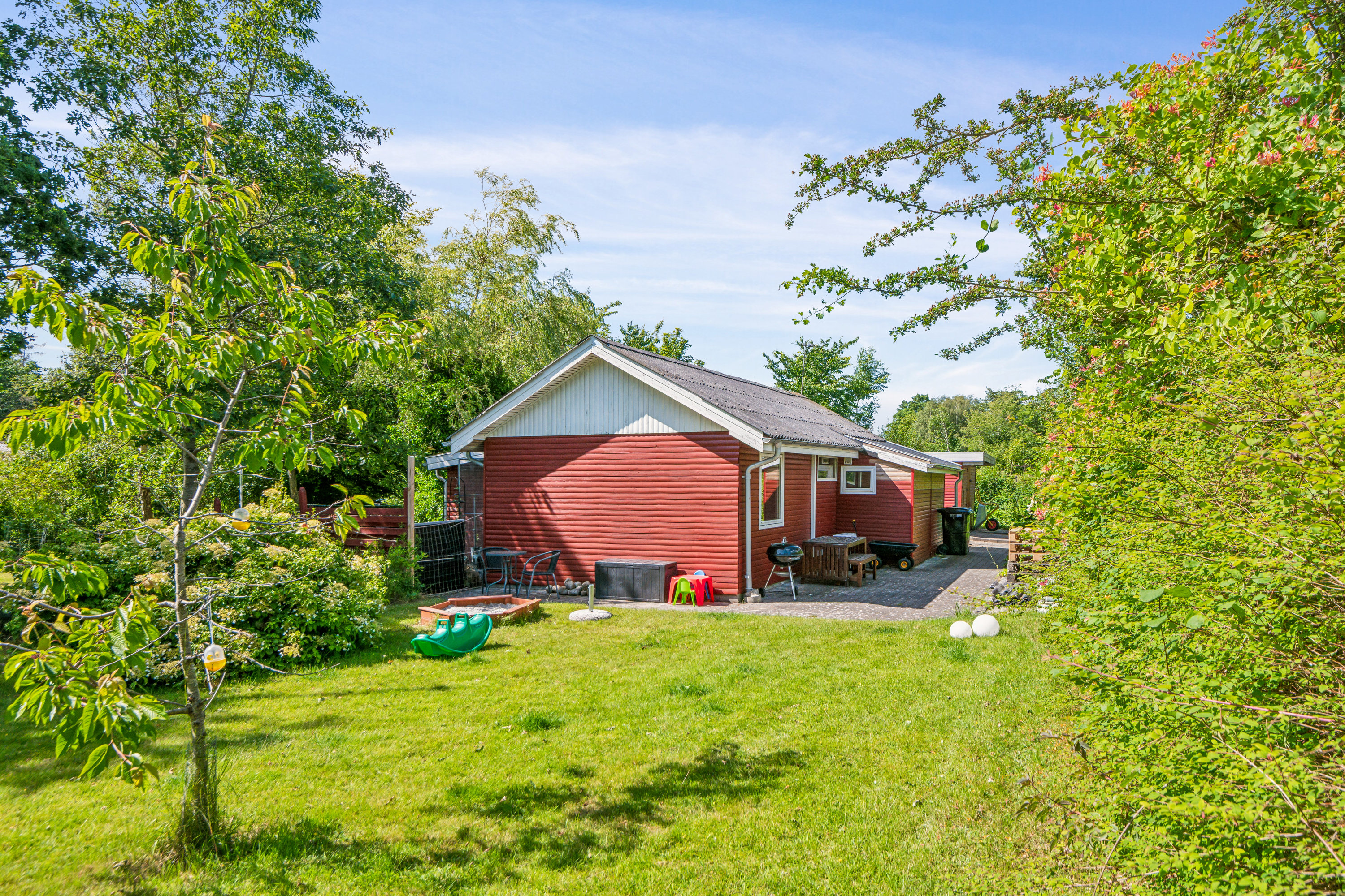 Fremhævet ejendom 1 billede i fuldskærmstilstand. Billede af Ålerusen 47, 9240 Nibe