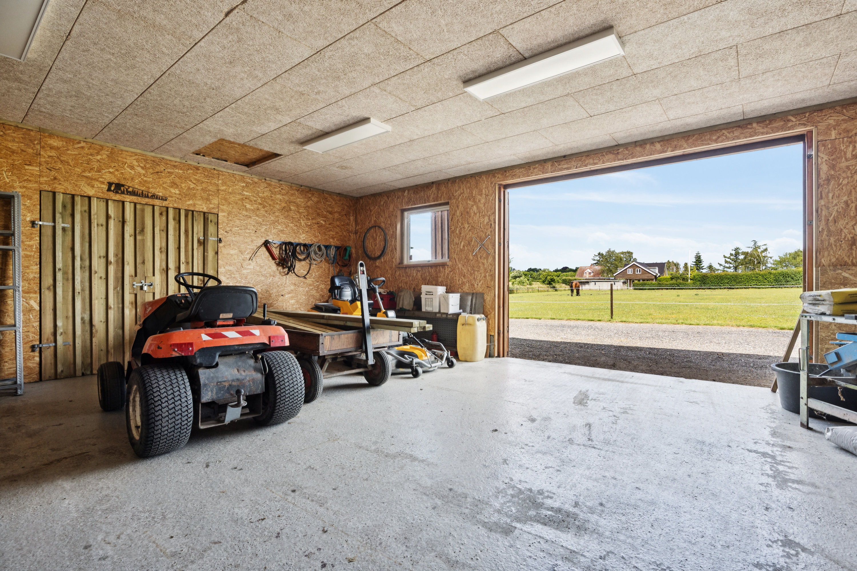 Fremhævet garage billede i fuldskærmstilstand. Billede af Stevnsvej 146, 4671 Strøby