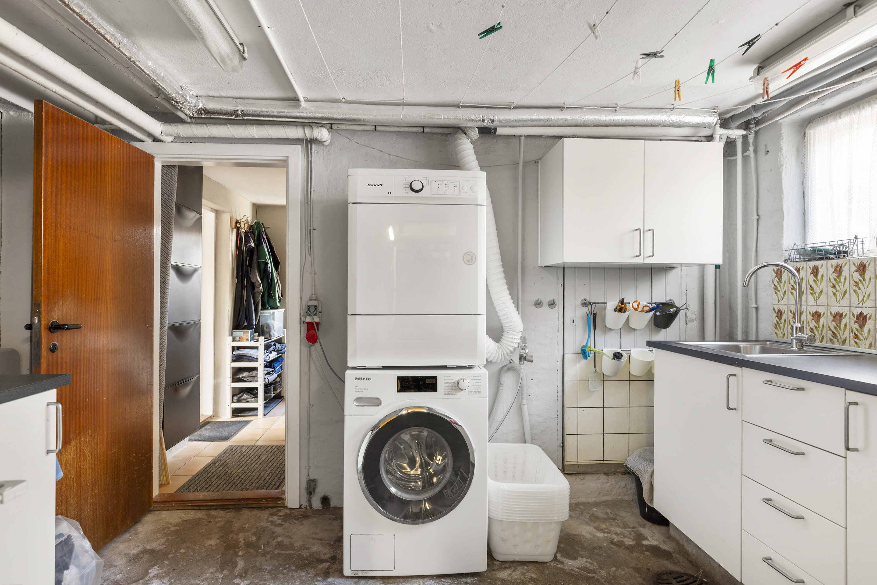 Fremhævet vaskerum billede i fuldskærmstilstand. Billede af Stejlmosevej 14, 9600 Aars