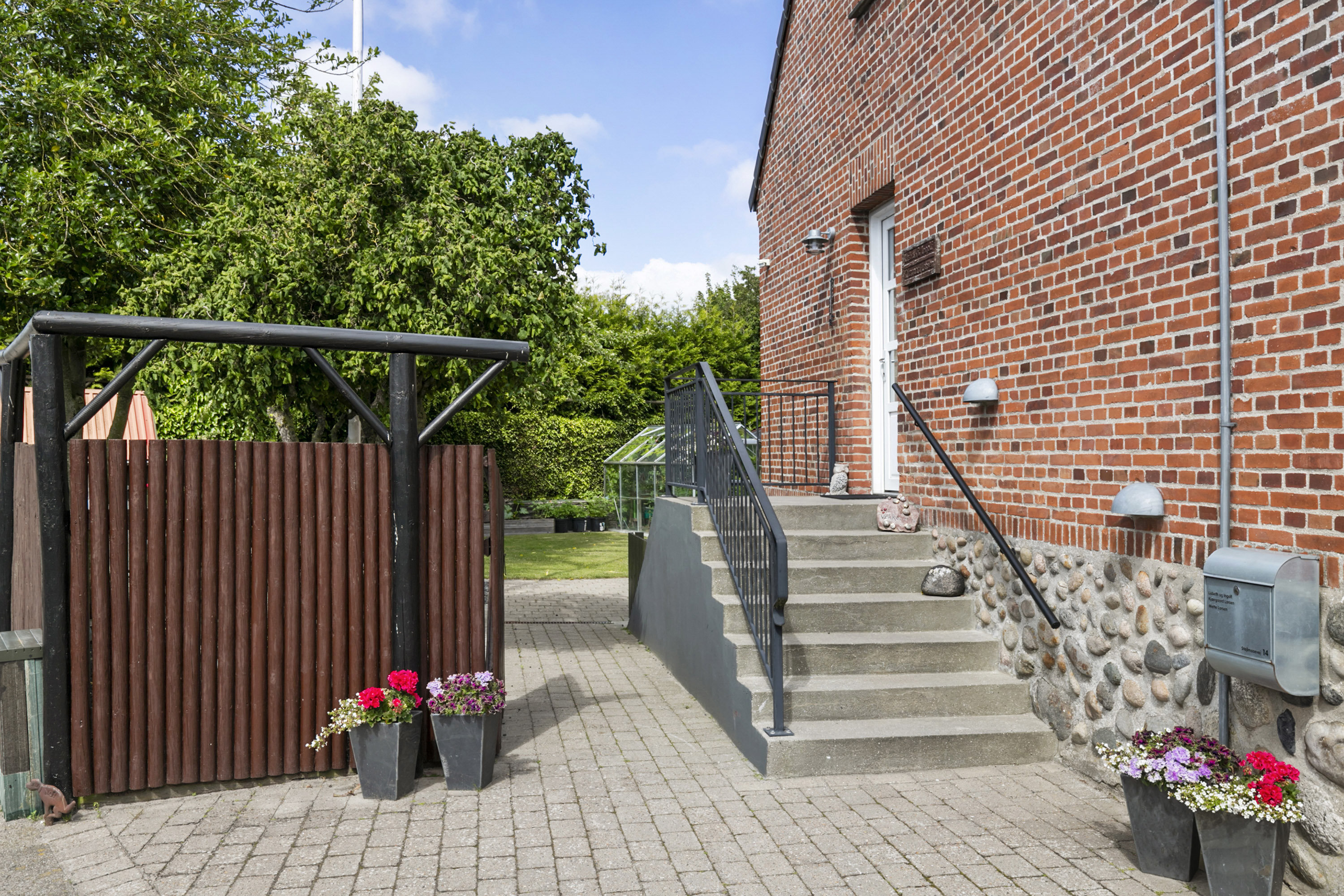 Miniaturebillede 1: facade. Billede af Stejlmosevej 14, 9600 Aars