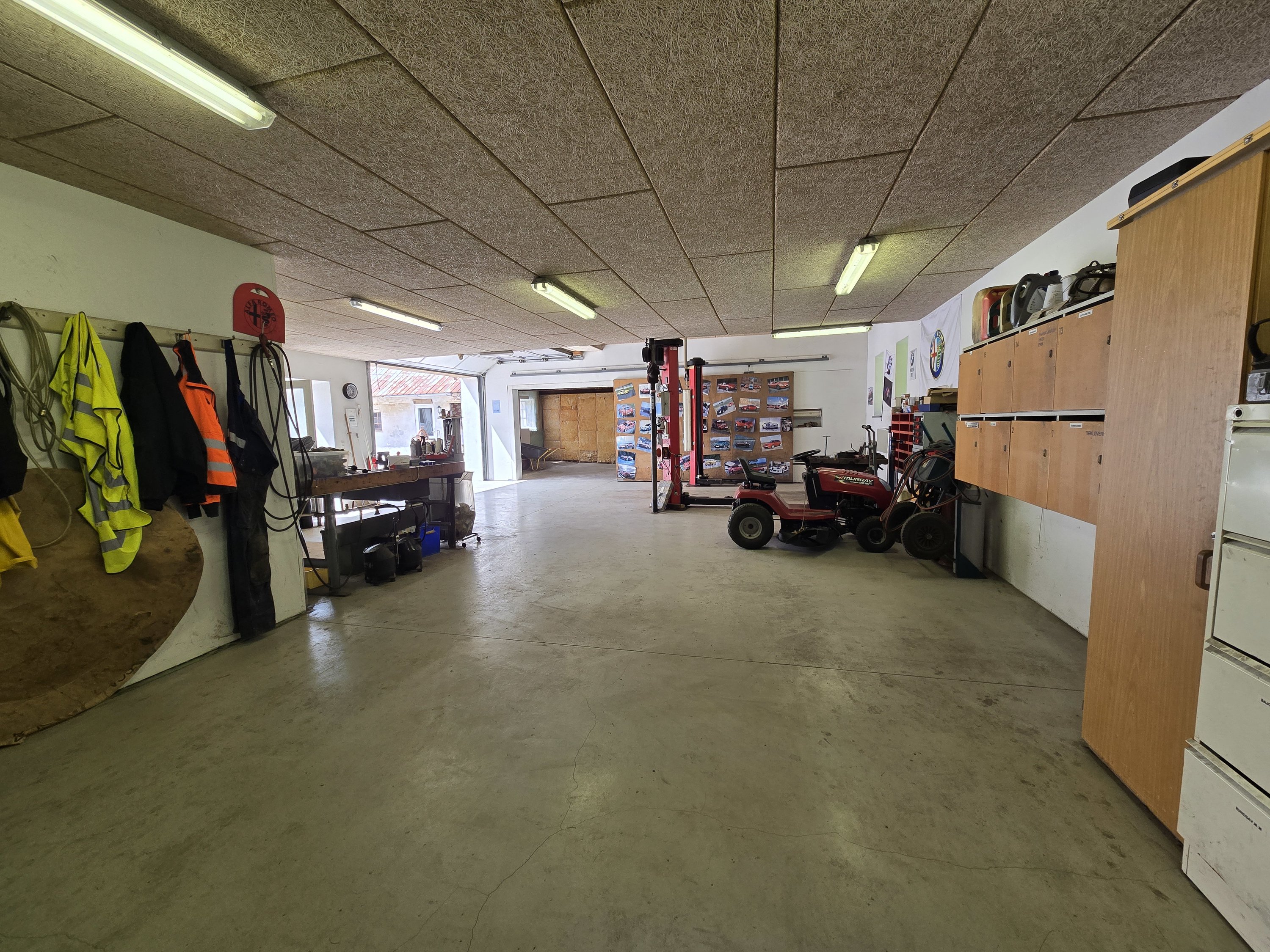 Fremhævet værksted billede i fuldskærmstilstand. Billede af Tingskoven 2, 8310 Tranbjerg J