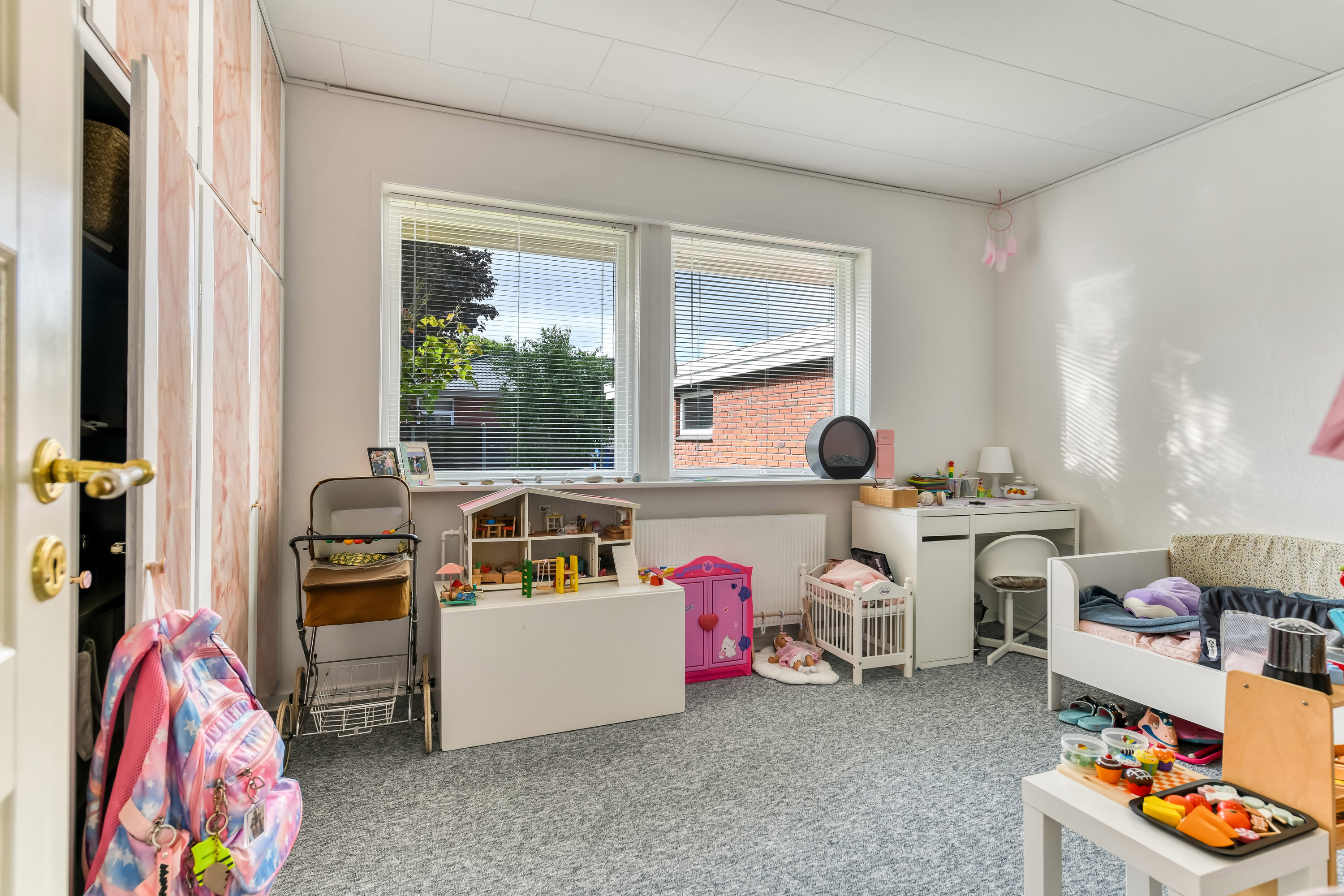 Fremhævet værelse billede i fuldskærmstilstand. Billede af Rugvangen 3, 6705 Esbjerg Ø