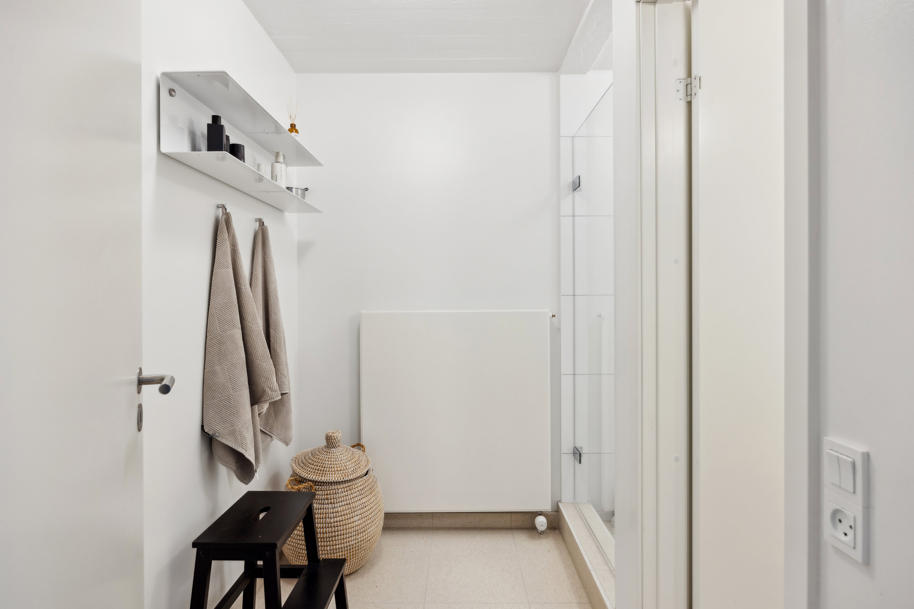 Fremhævet entré billede i fuldskærmstilstand. Billede af Bakkedraget 5, 8400 Ebeltoft