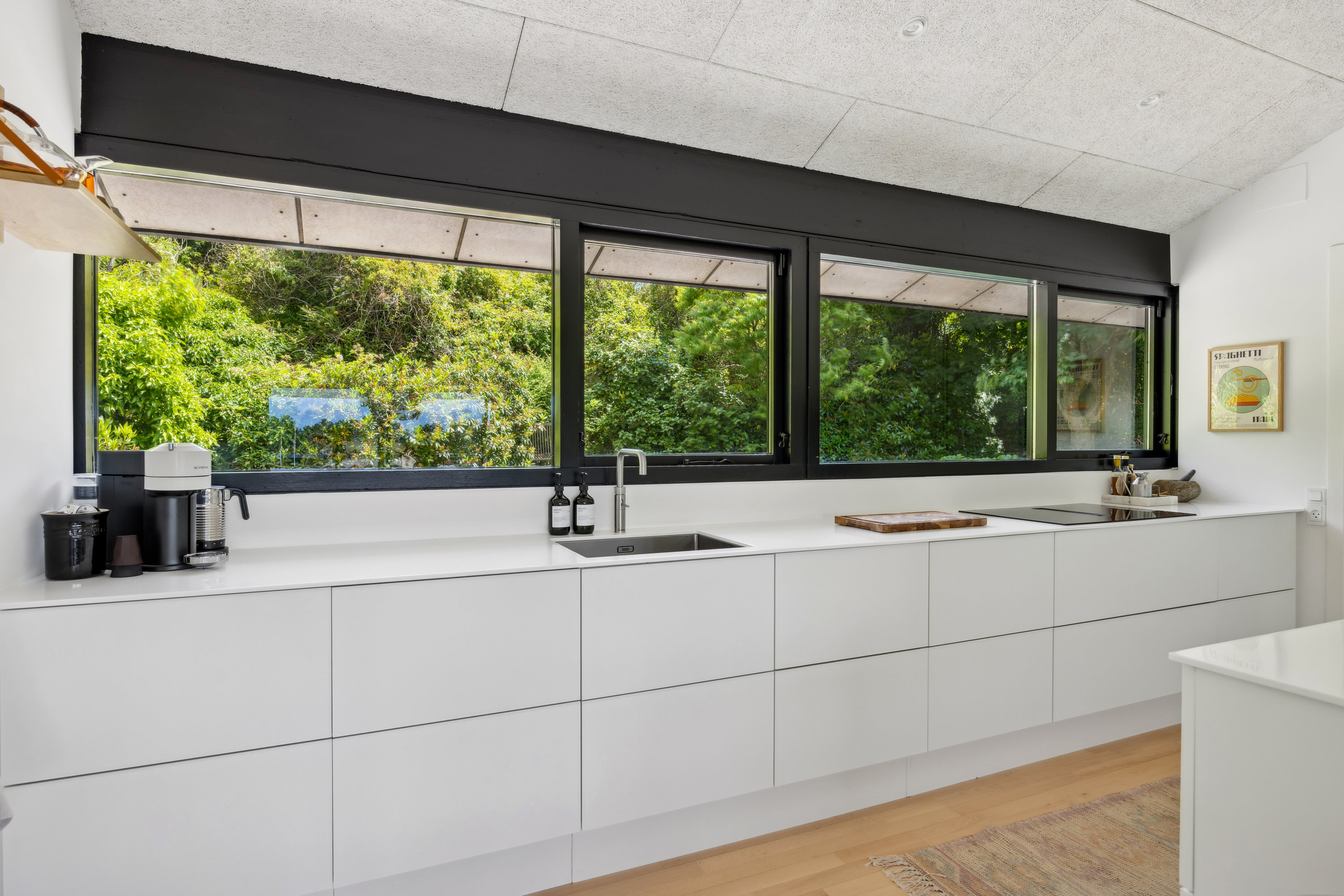 Fremhævet køkken billede i fuldskærmstilstand. Billede af Bakkedraget 5, 8400 Ebeltoft