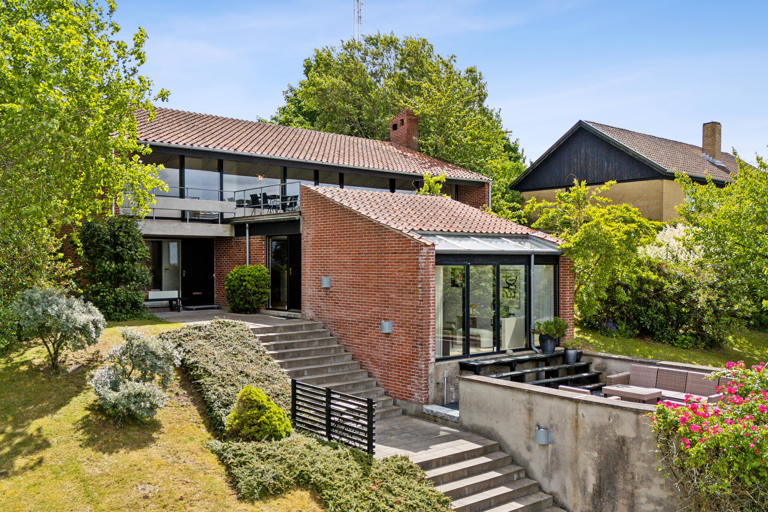 Fremhævet ejendom 1 billede i fuldskærmstilstand. Billede af Bakkedraget 5, 8400 Ebeltoft