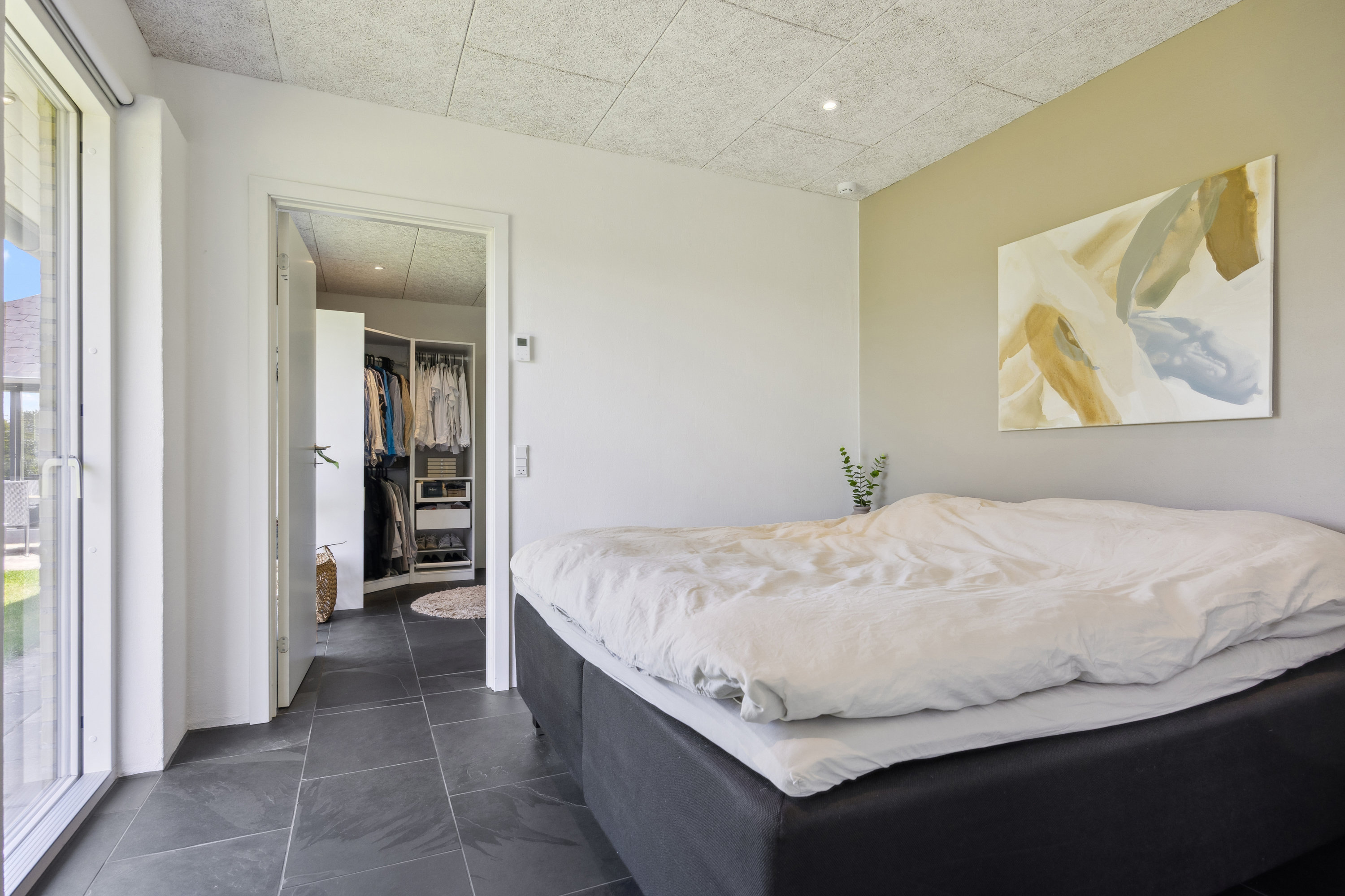 Fremhævet værelse billede i fuldskærmstilstand. Billede af Toftesvinget 8, 9440 Aabybro