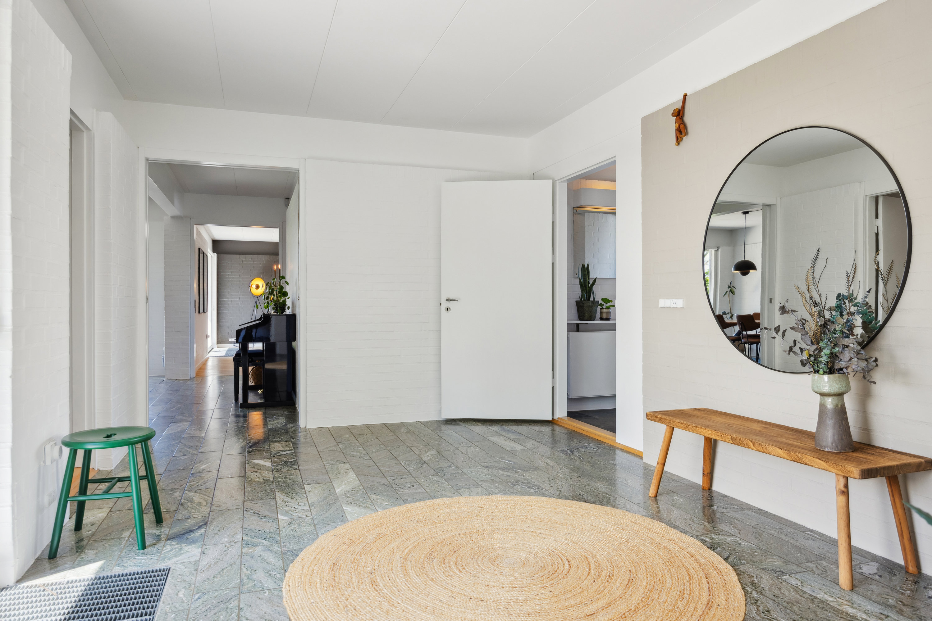 Fremhævet gang billede i fuldskærmstilstand. Billede af Toftesvinget 8, 9440 Aabybro