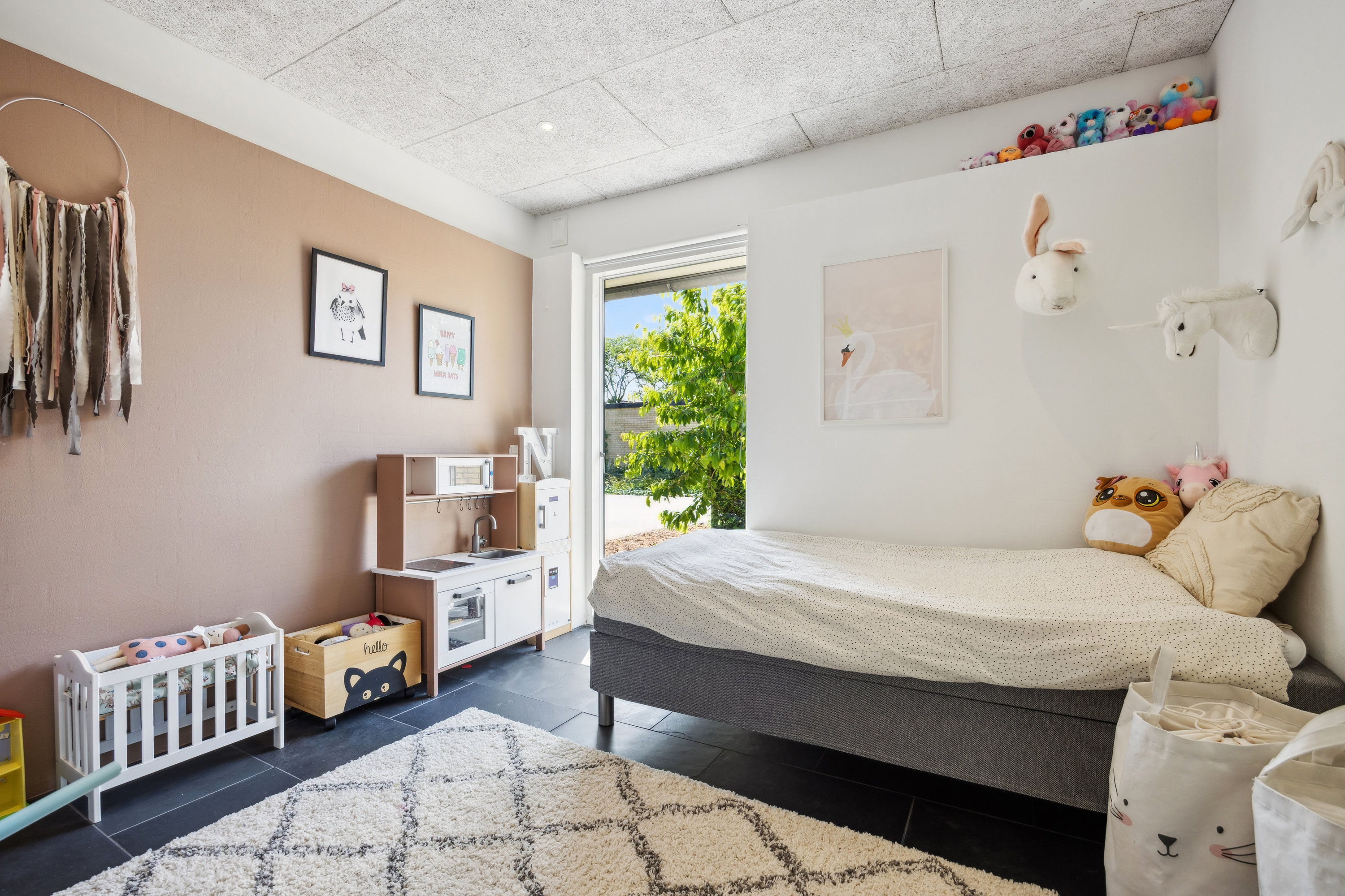 Fremhævet værelse billede i fuldskærmstilstand. Billede af Toftesvinget 8, 9440 Aabybro