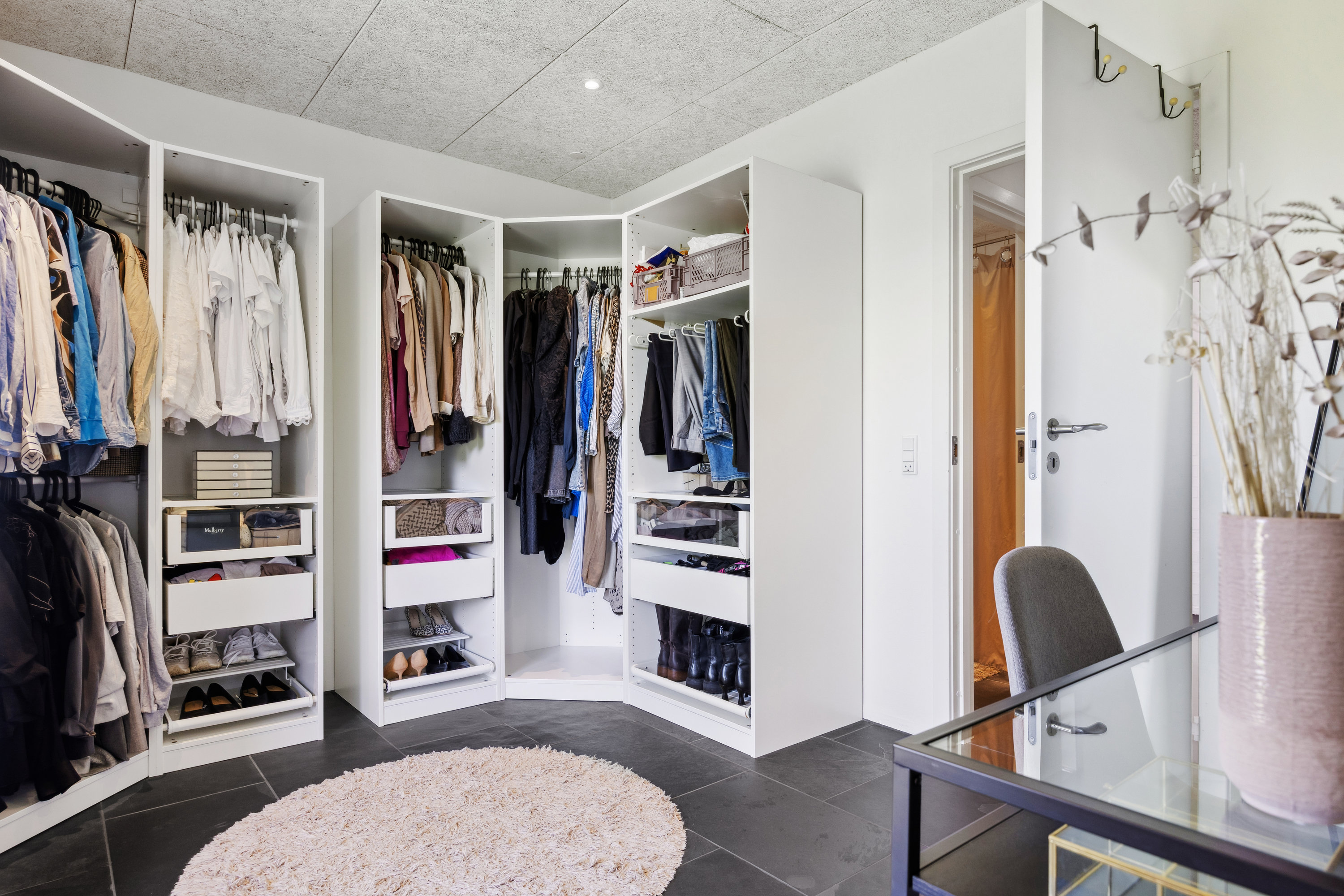 Fremhævet værelse billede i fuldskærmstilstand. Billede af Toftesvinget 8, 9440 Aabybro