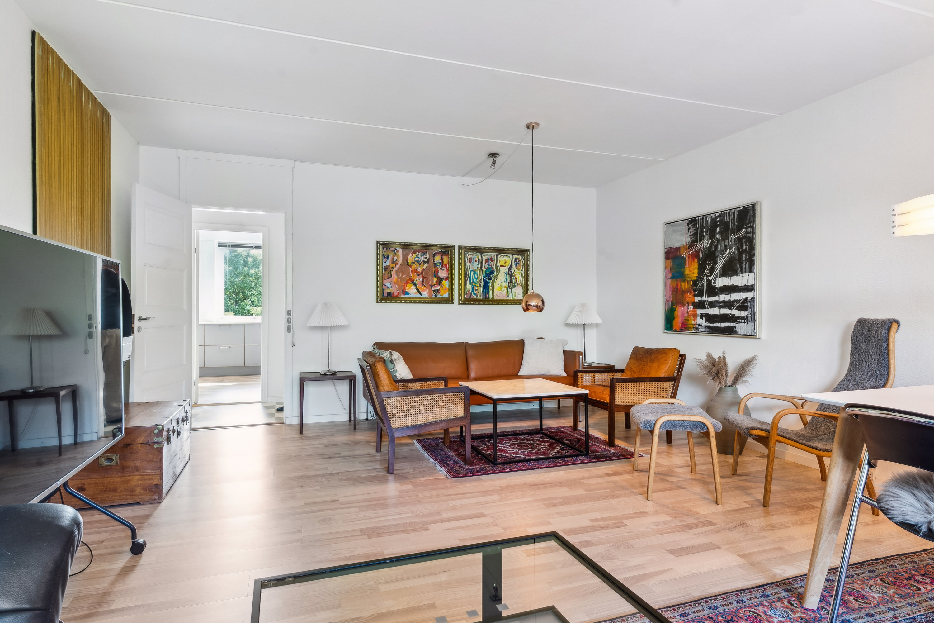 Fremhævet stue billede i fuldskærmstilstand. Billede af Ryetvej 63, 1. mf., 3500 Værløse