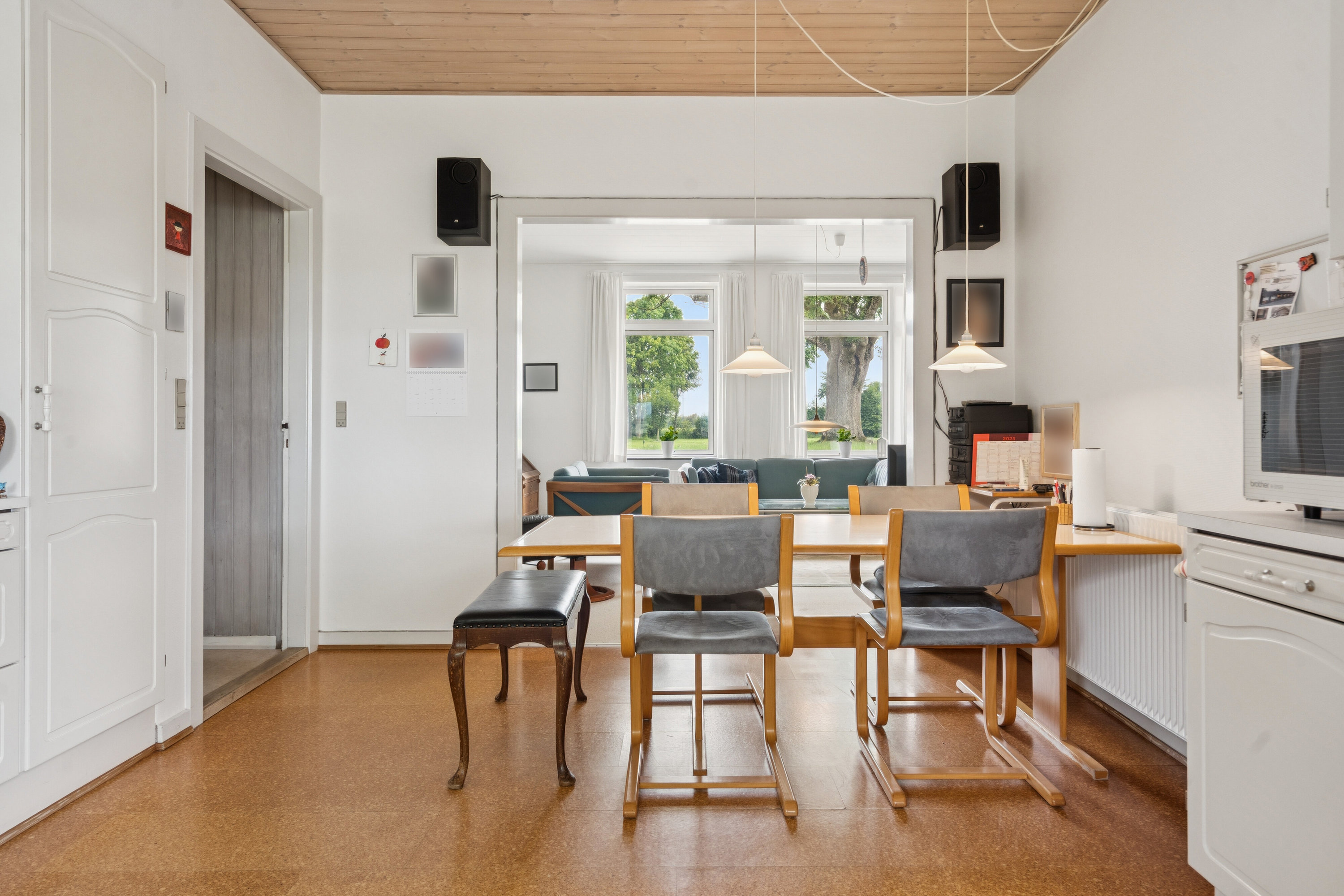 Fremhævet spisestue billede i fuldskærmstilstand. Billede af Stenderupgård 1, 6630 Rødding