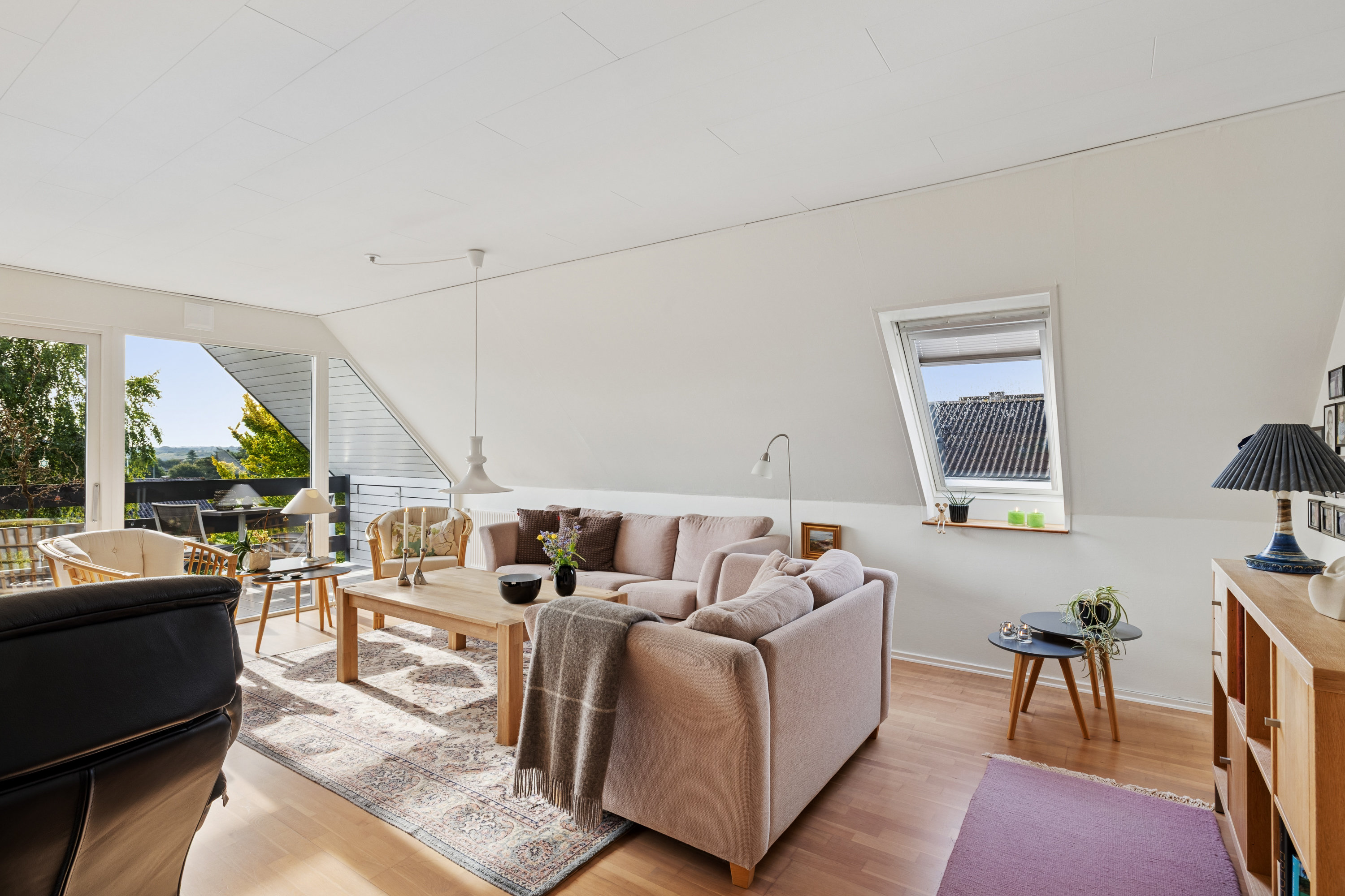 Fremhævet stue billede i fuldskærmstilstand. Billede af Johan Bittmanns Vej 17, 7850 Stoholm Jyll