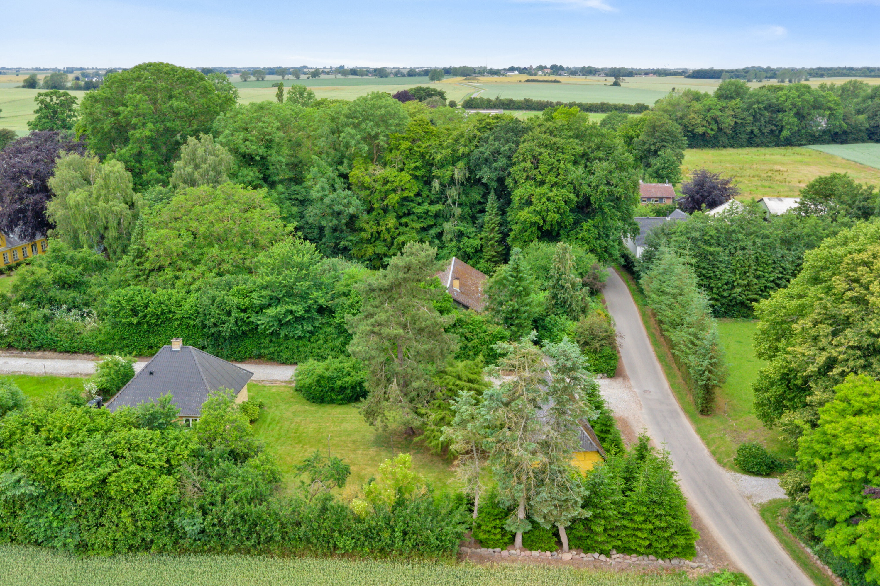 Fremhævet luftfoto billede i fuldskærmstilstand. Billede af Torupvej 22, Torup, 5485 Skamby