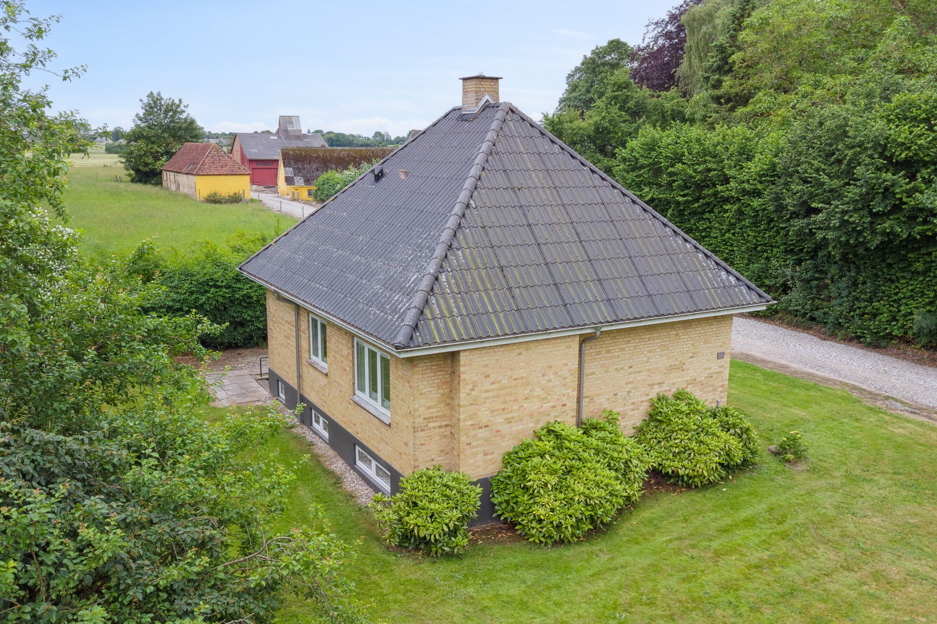 Fremhævet udendørs billede i fuldskærmstilstand. Billede af Torupvej 22, Torup, 5485 Skamby