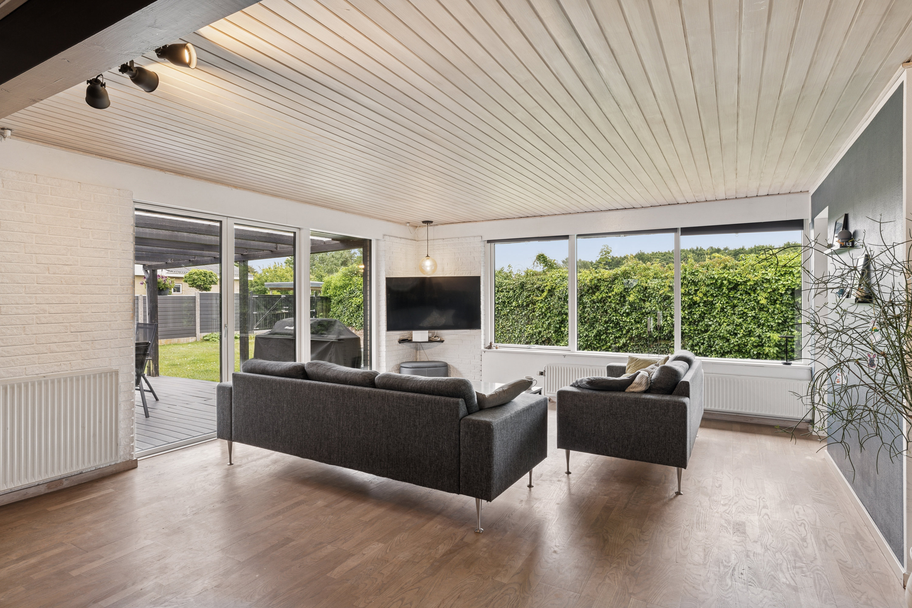 Fremhævet stue billede i fuldskærmstilstand. Billede af Gl. Aalborgvej 109, 8800 Viborg