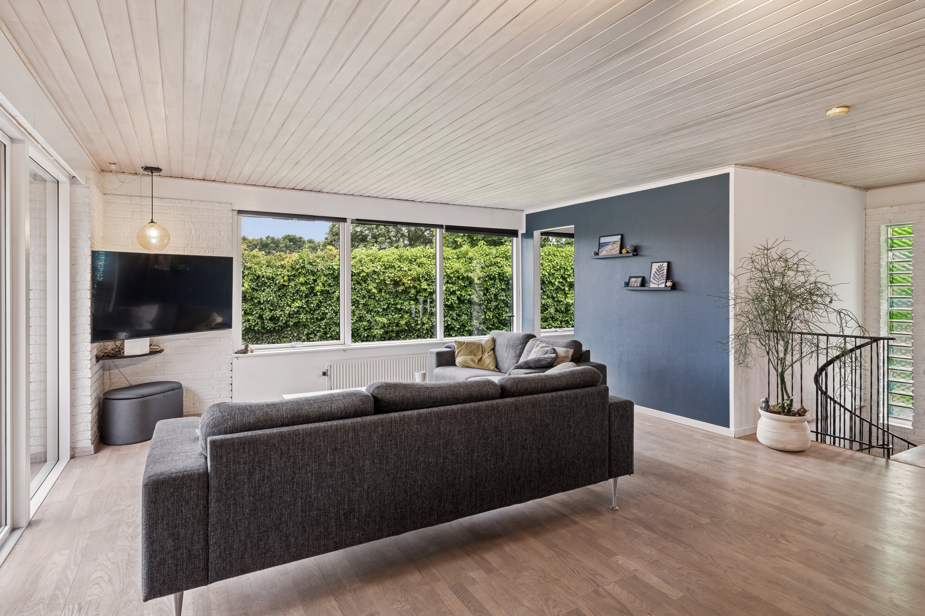 Fremhævet stue billede i fuldskærmstilstand. Billede af Gl. Aalborgvej 109, 8800 Viborg