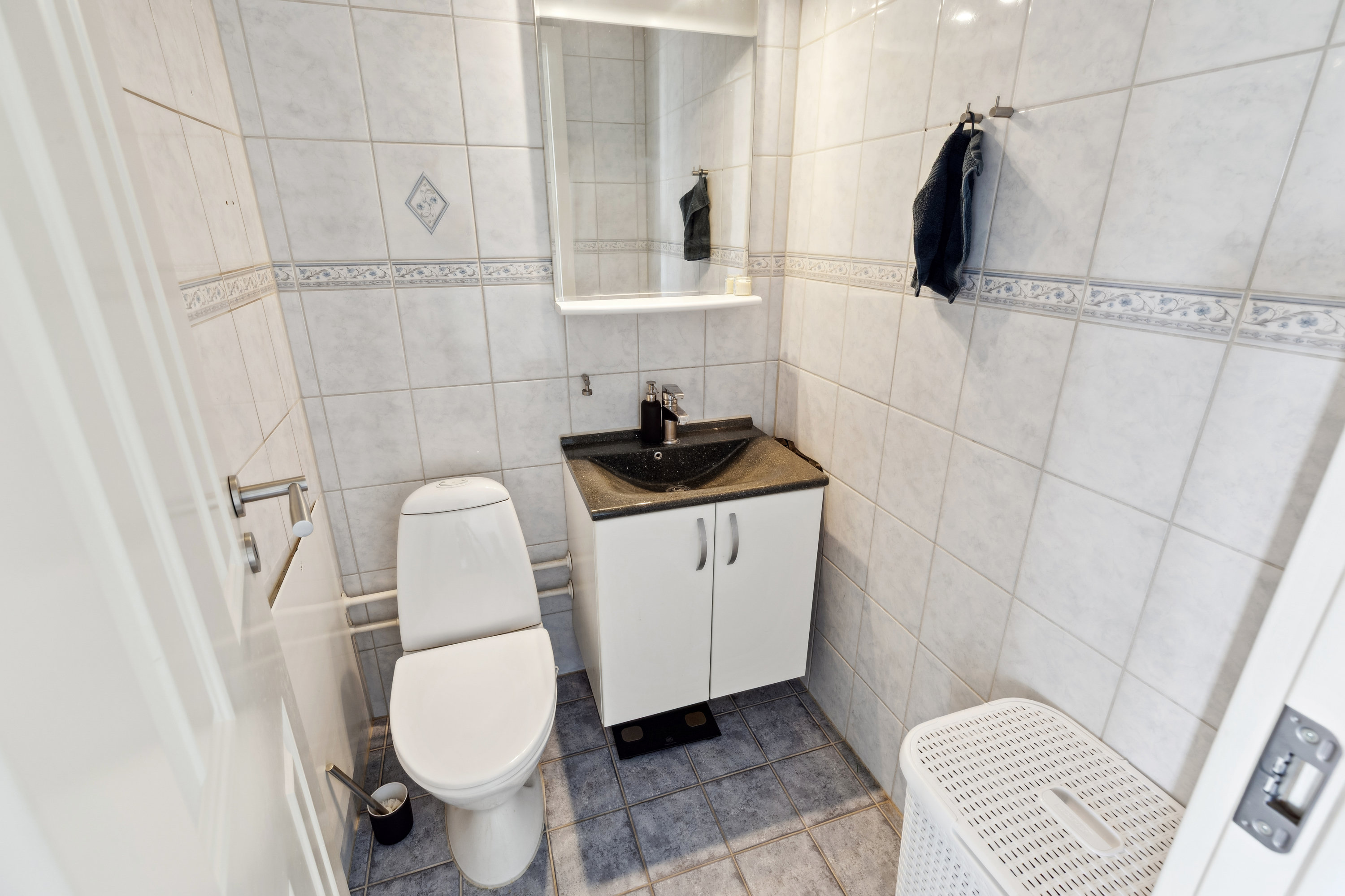 Fremhævet badeværelse billede i fuldskærmstilstand. Billede af Spaden D 1, 2. 3., Høje Taastrup, 2630 Taastrup