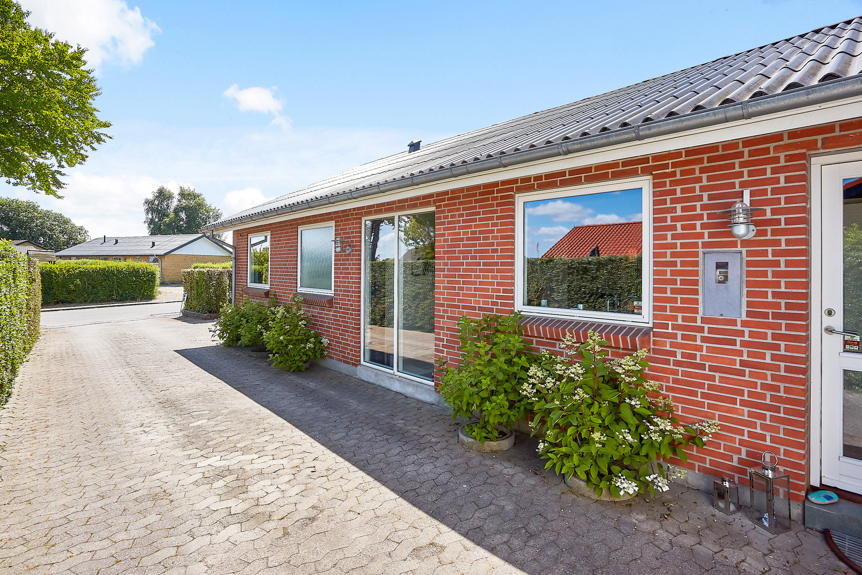 Fremhævet  billede i fuldskærmstilstand. Billede af Bakkevej 22, Ølsted, 8723 Løsning