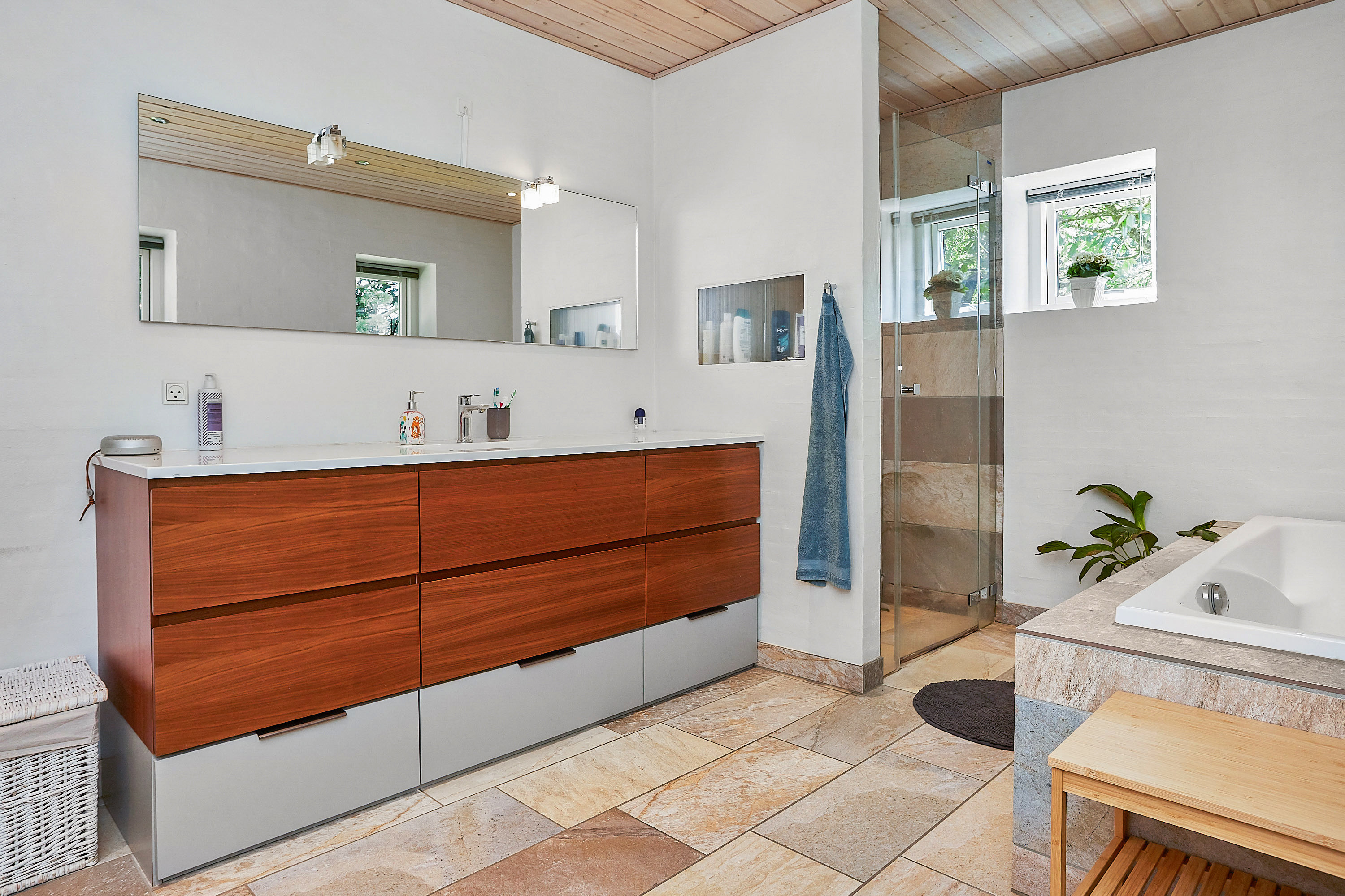 Fremhævet  billede i fuldskærmstilstand. Billede af Bakkevej 22, Ølsted, 8723 Løsning