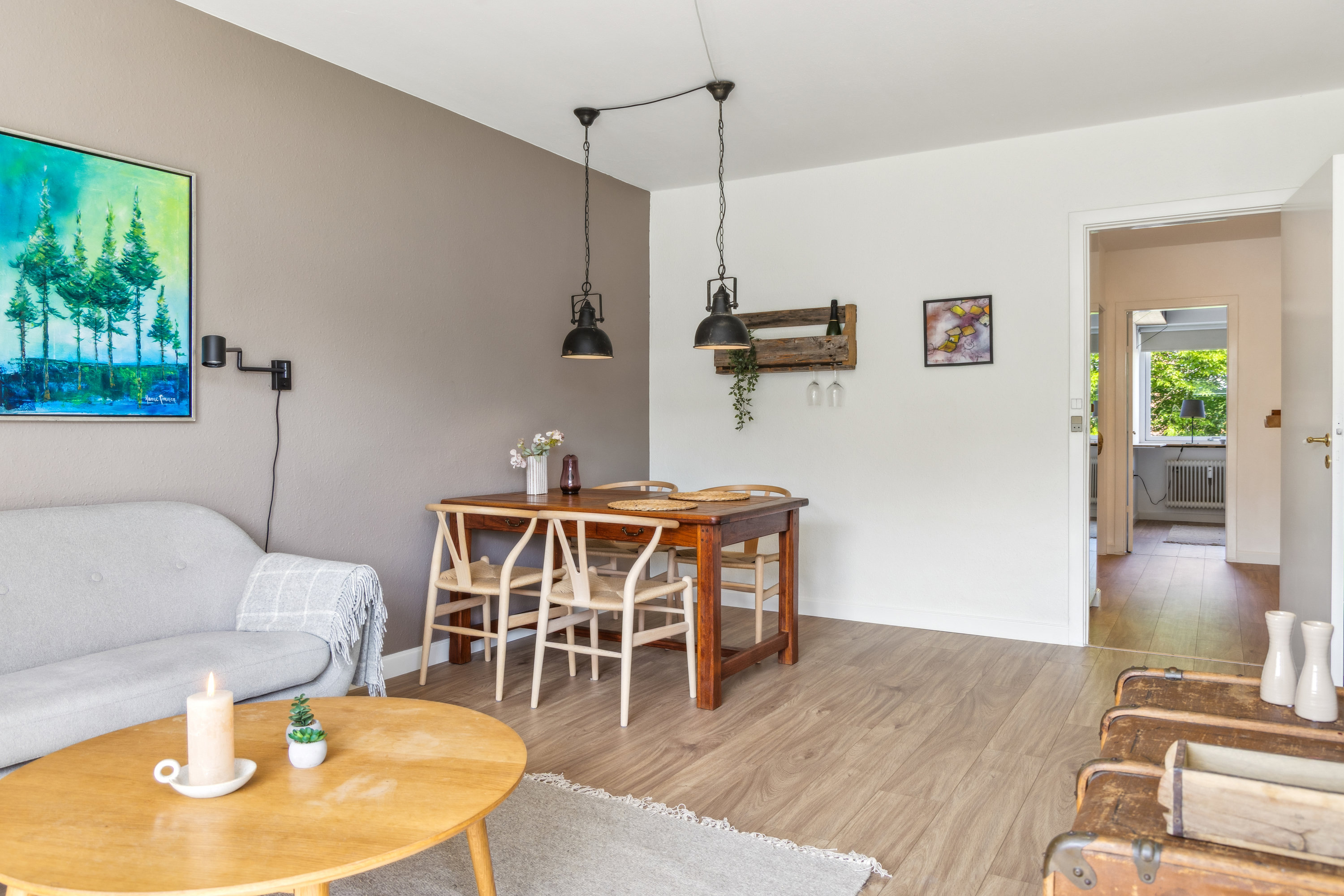 Fremhævet stue billede i fuldskærmstilstand. Billede af Lindholmsvej 73B, 1. tv., 9400 Nørresundby