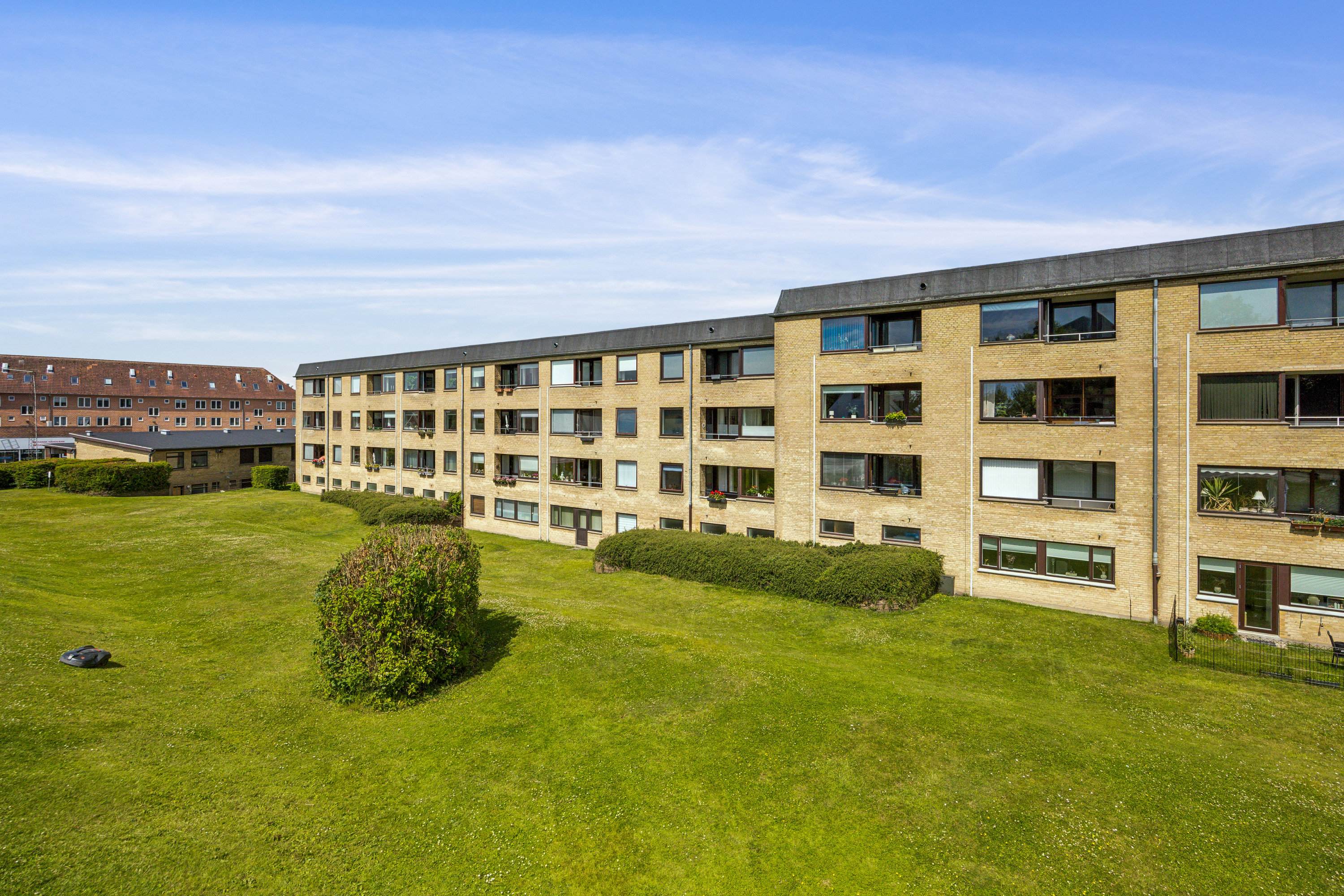 Fremhævet ejendom 1 billede i fuldskærmstilstand. Billede af Lindholmsvej 73B, 1. tv., 9400 Nørresundby