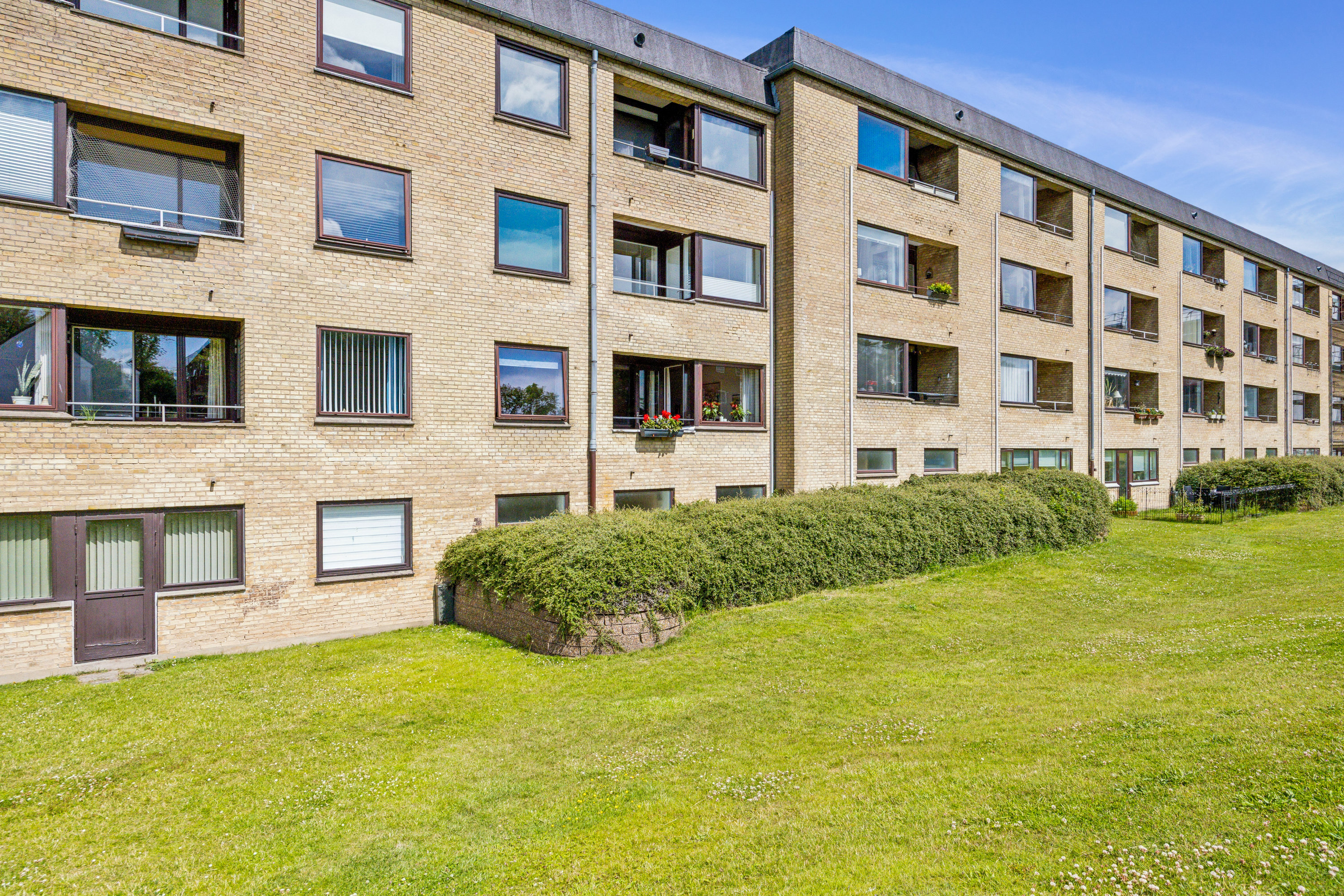 Fremhævet ejendom 1 billede i fuldskærmstilstand. Billede af Lindholmsvej 73B, 1. tv., 9400 Nørresundby