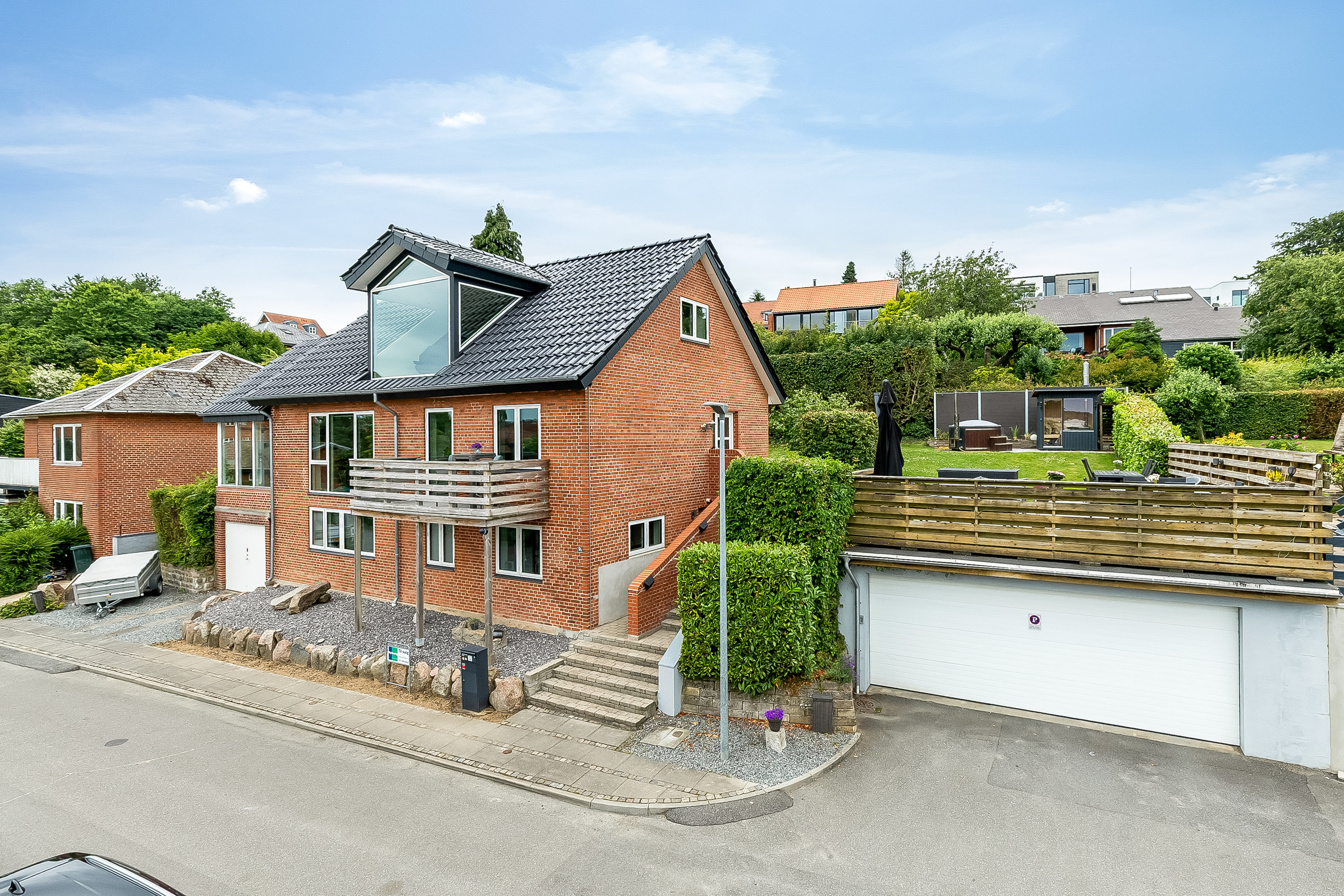 Fremhævet mastefoto billede i fuldskærmstilstand. Billede af Vagtelvej 9, 6000 Kolding