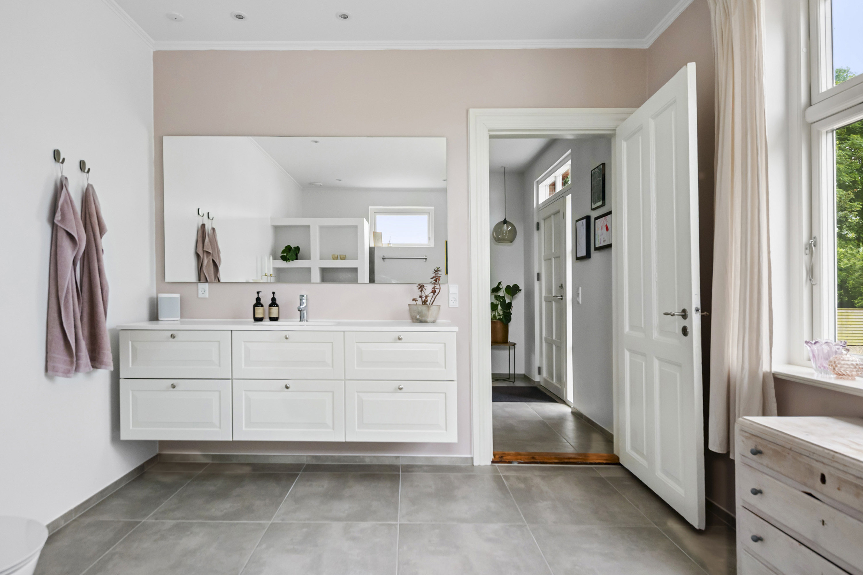 Fremhævet badeværelse billede i fuldskærmstilstand. Billede af Hedemarksvej 18, Fensten, 8300 Odder