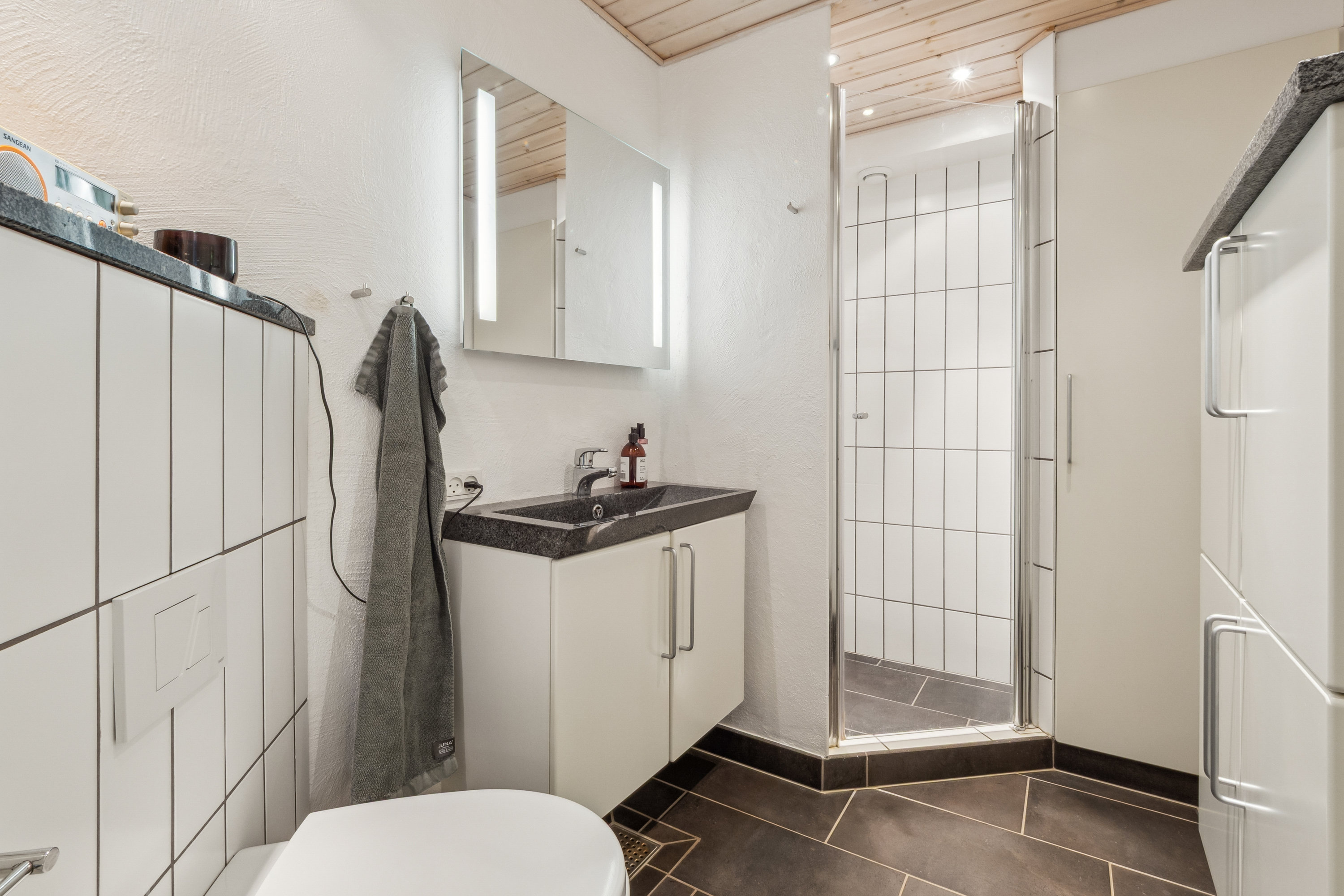 Fremhævet badeværelse billede i fuldskærmstilstand. Billede af Ringvej 1, Lem, 7860 Spøttrup