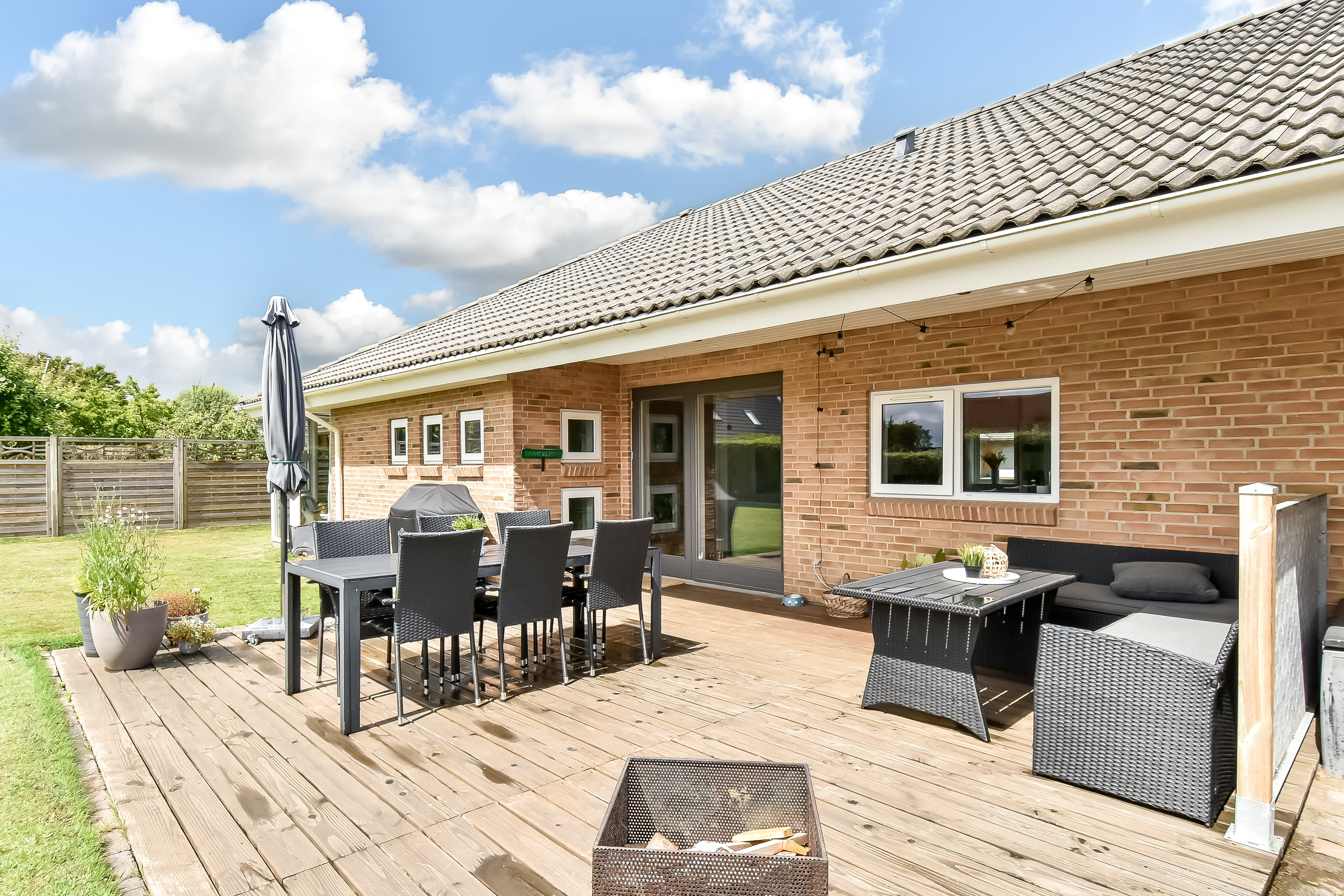 Fremhævet terrasse billede i fuldskærmstilstand. Billede af Engbjerg 42D, Snejbjerg, 7400 Herning