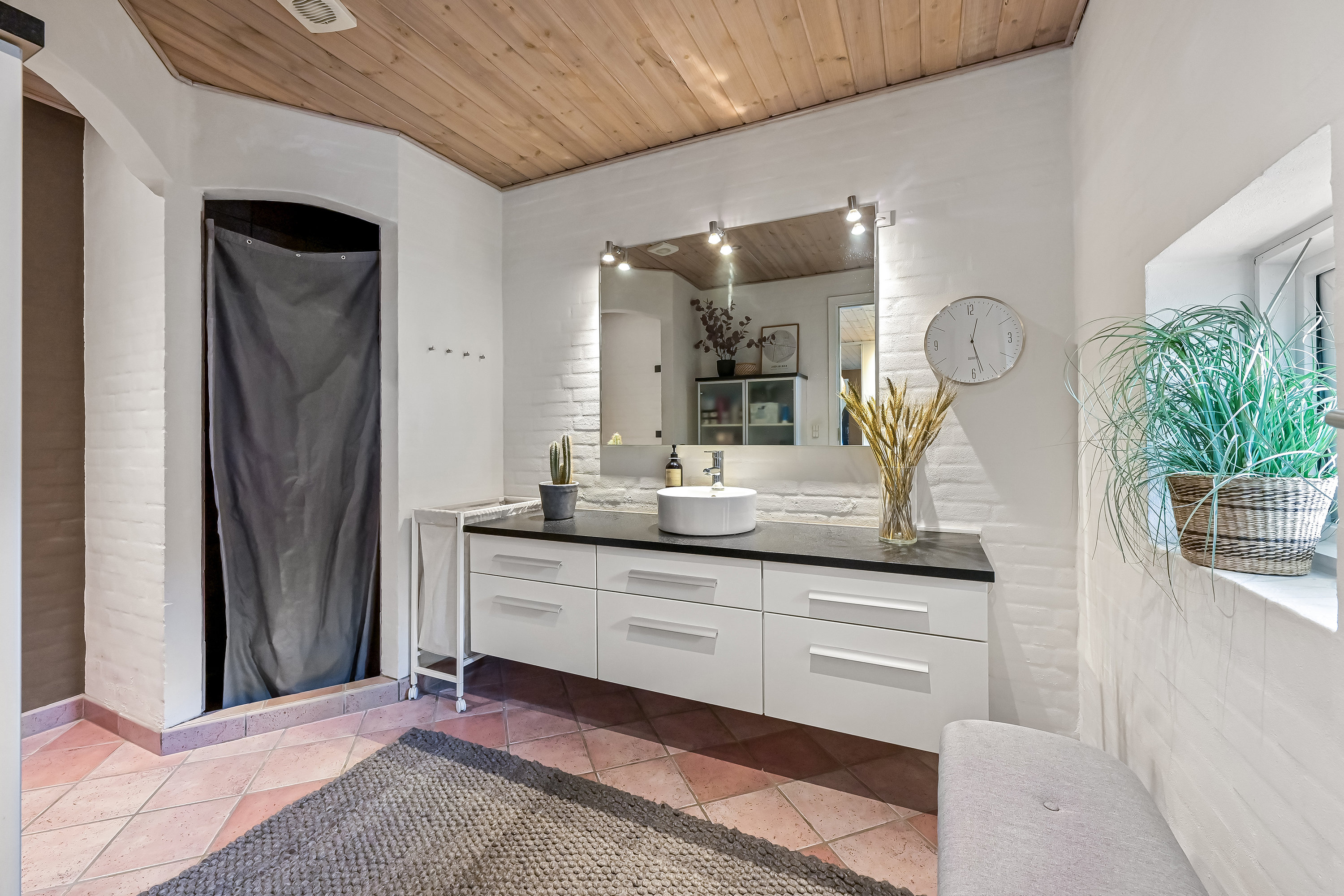 Fremhævet badeværelse billede i fuldskærmstilstand. Billede af Engbjerg 42D, Snejbjerg, 7400 Herning