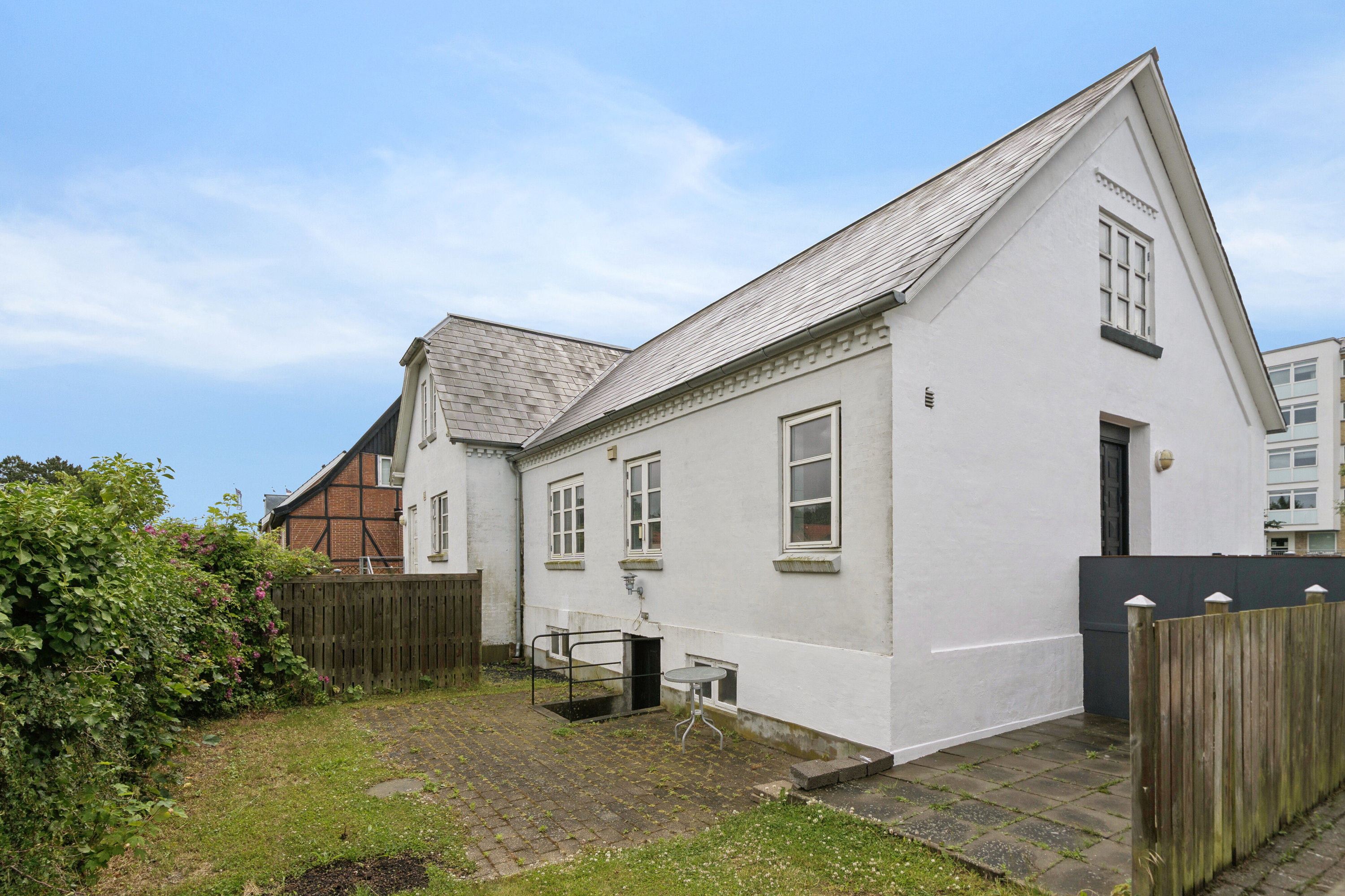 Fremhævet set fra haven billede i fuldskærmstilstand. Billede af Nyborgvej 232A, 5220 Odense SØ