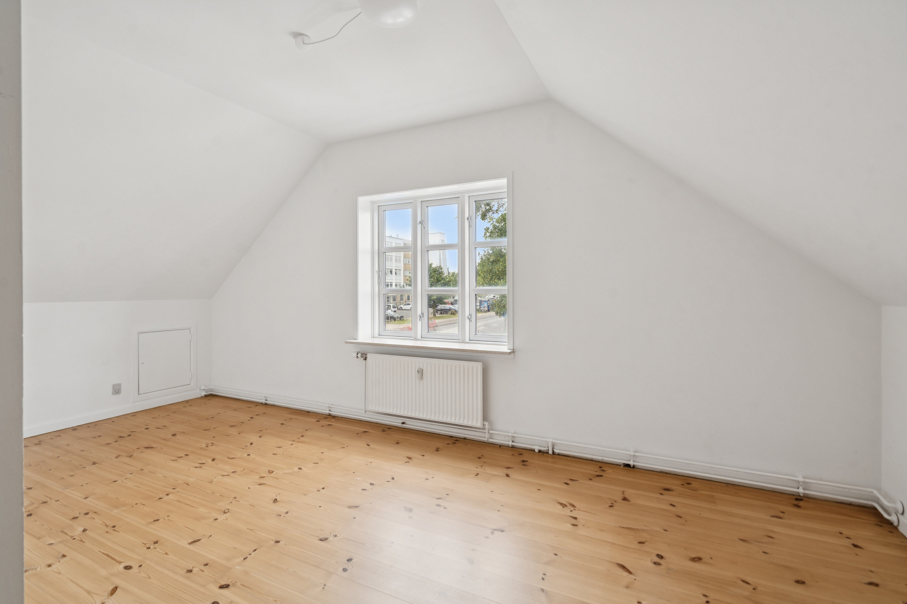 Fremhævet værelse billede i fuldskærmstilstand. Billede af Nyborgvej 232A, 5220 Odense SØ